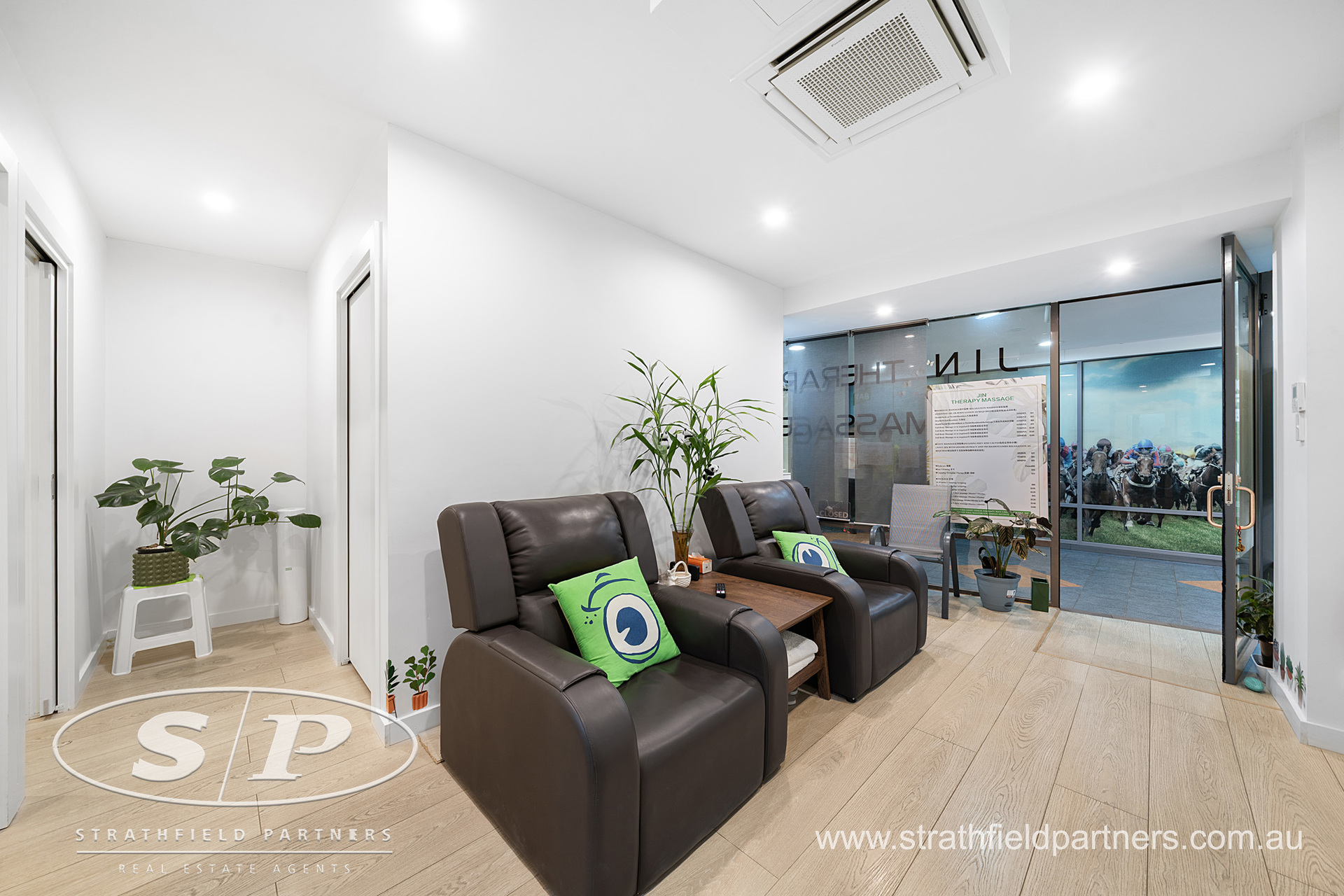 Retail Shop with Modern Fit-Out and High Foot Traffic