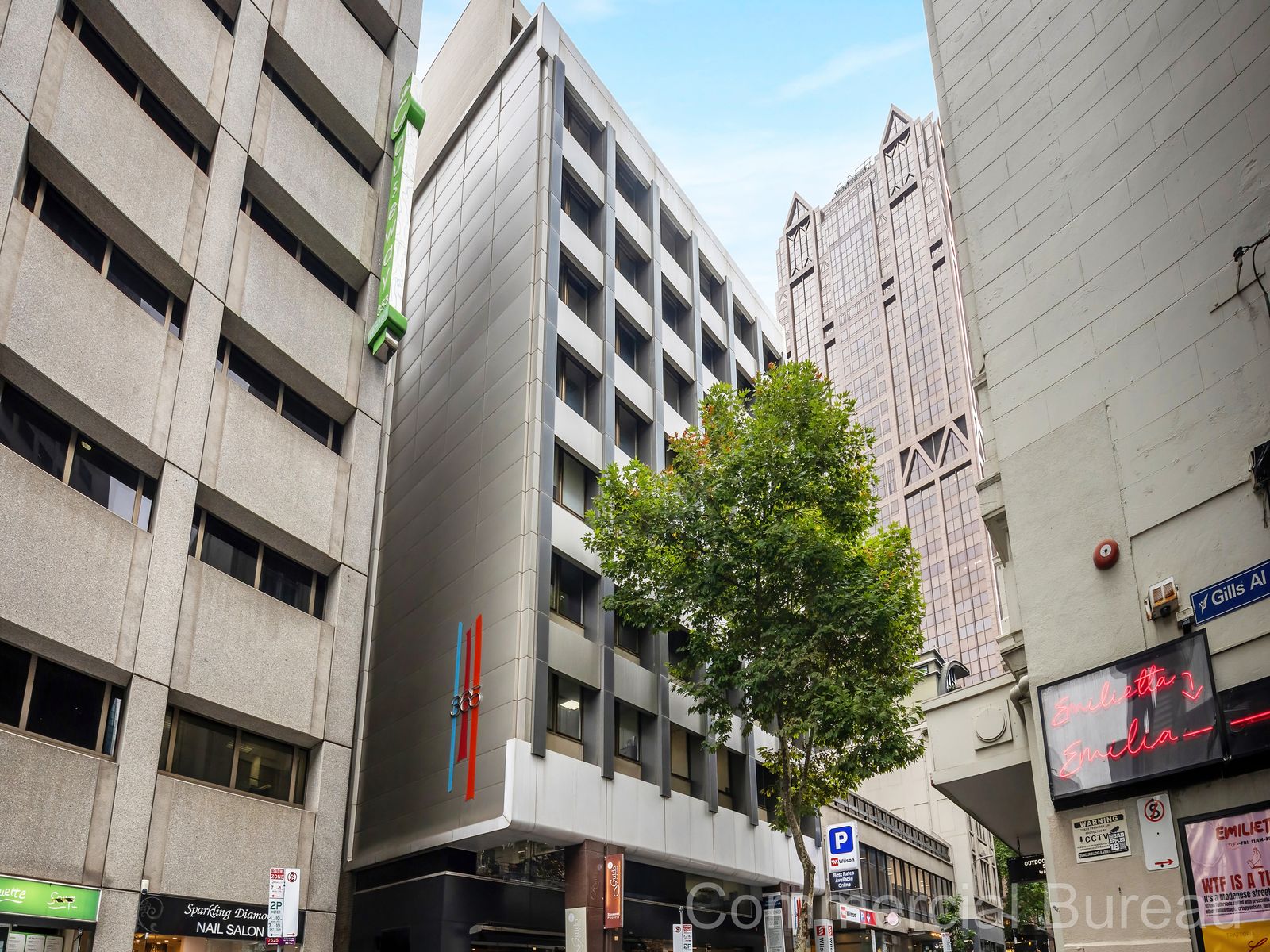 Bright office with outlook to Fleming Place