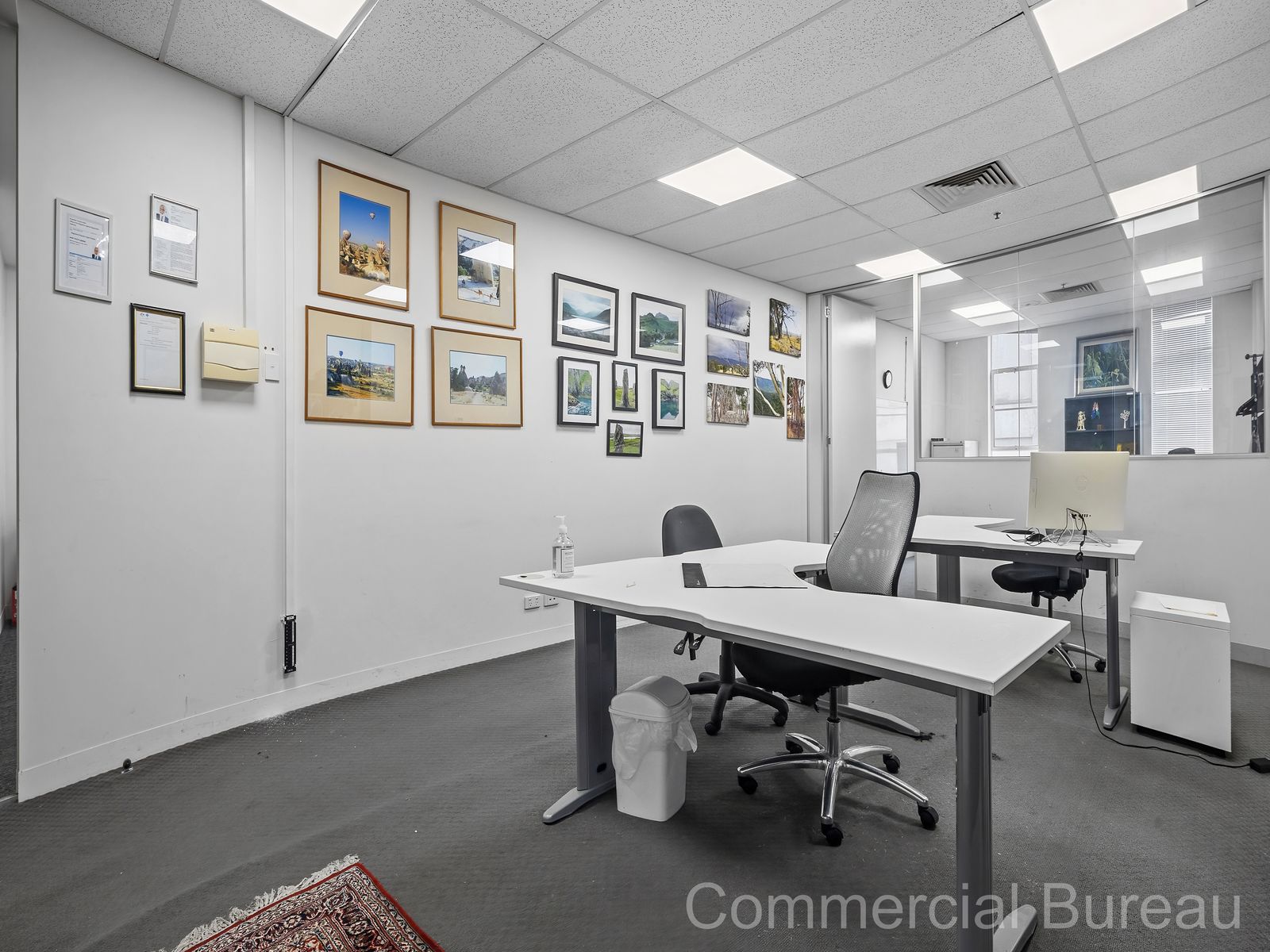 Bright office with outlook to Fleming Place