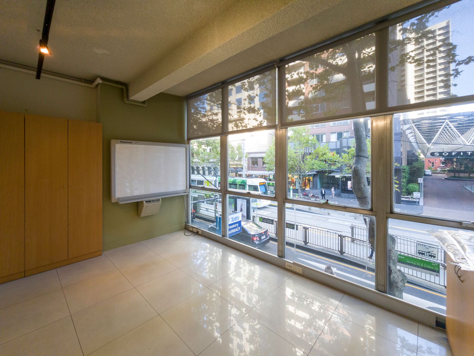 Paris end offices - facing Collins Street