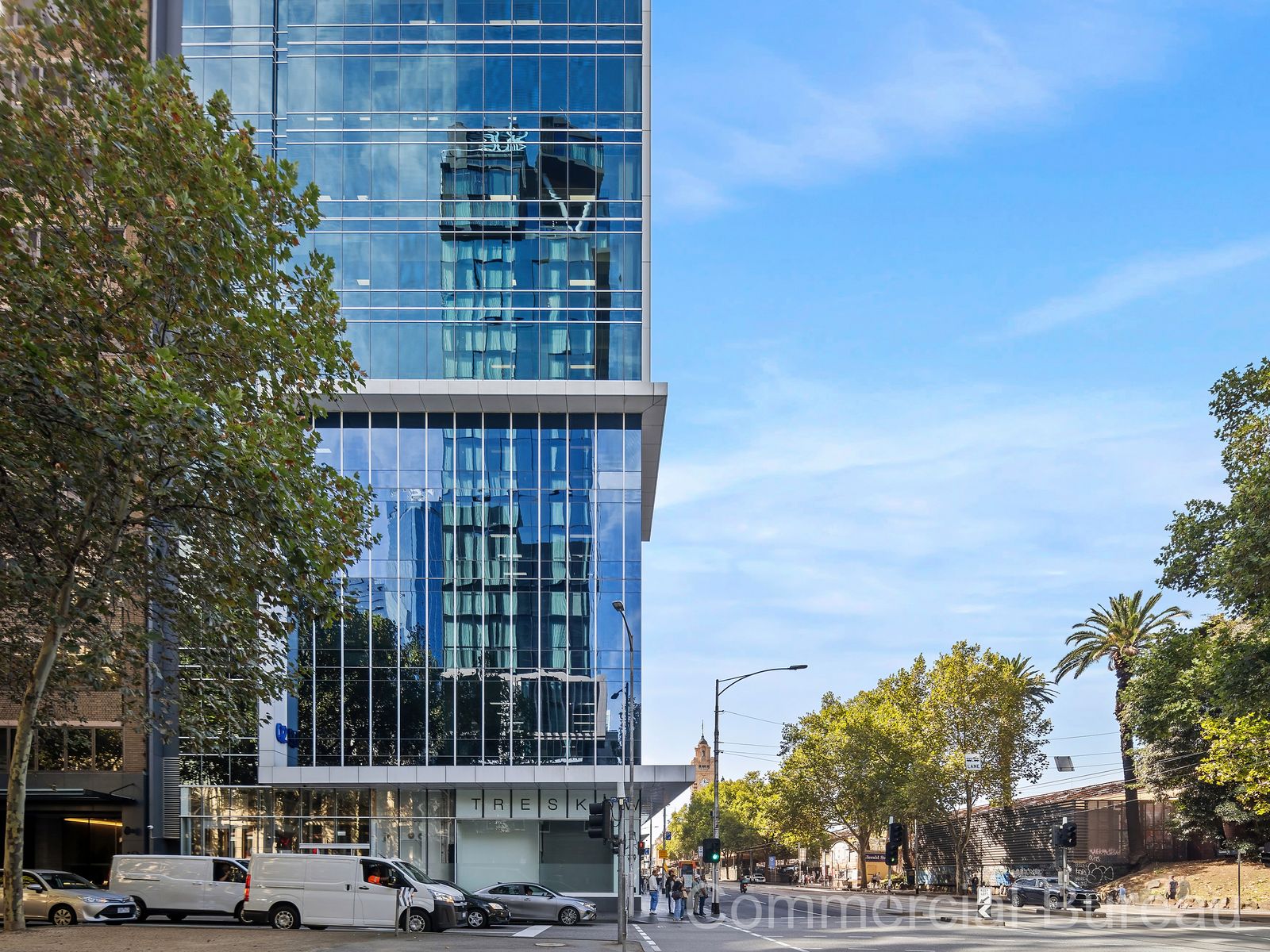 Corner Office in Landmark Q2 with exceptional views