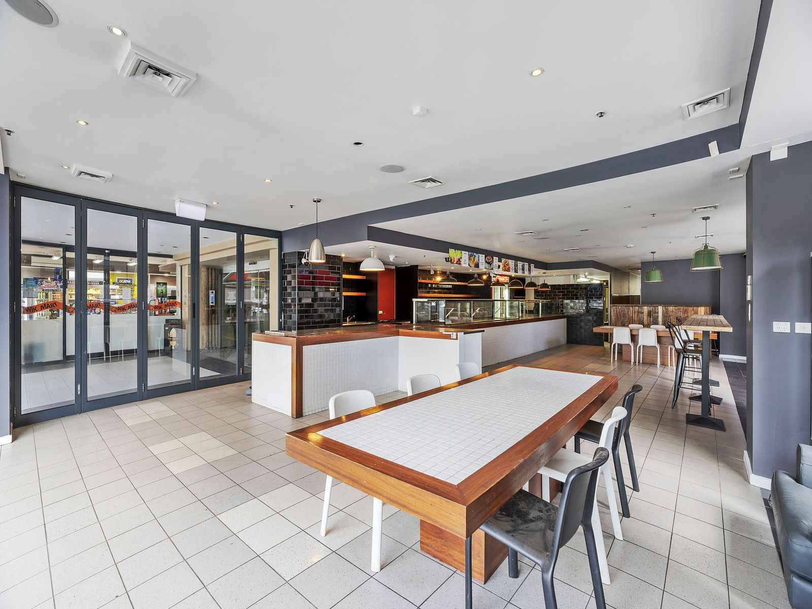 Prime area for Ground Floor Office, Cafe, Showroom, Medical Centre, Restaurant or Retail etc.