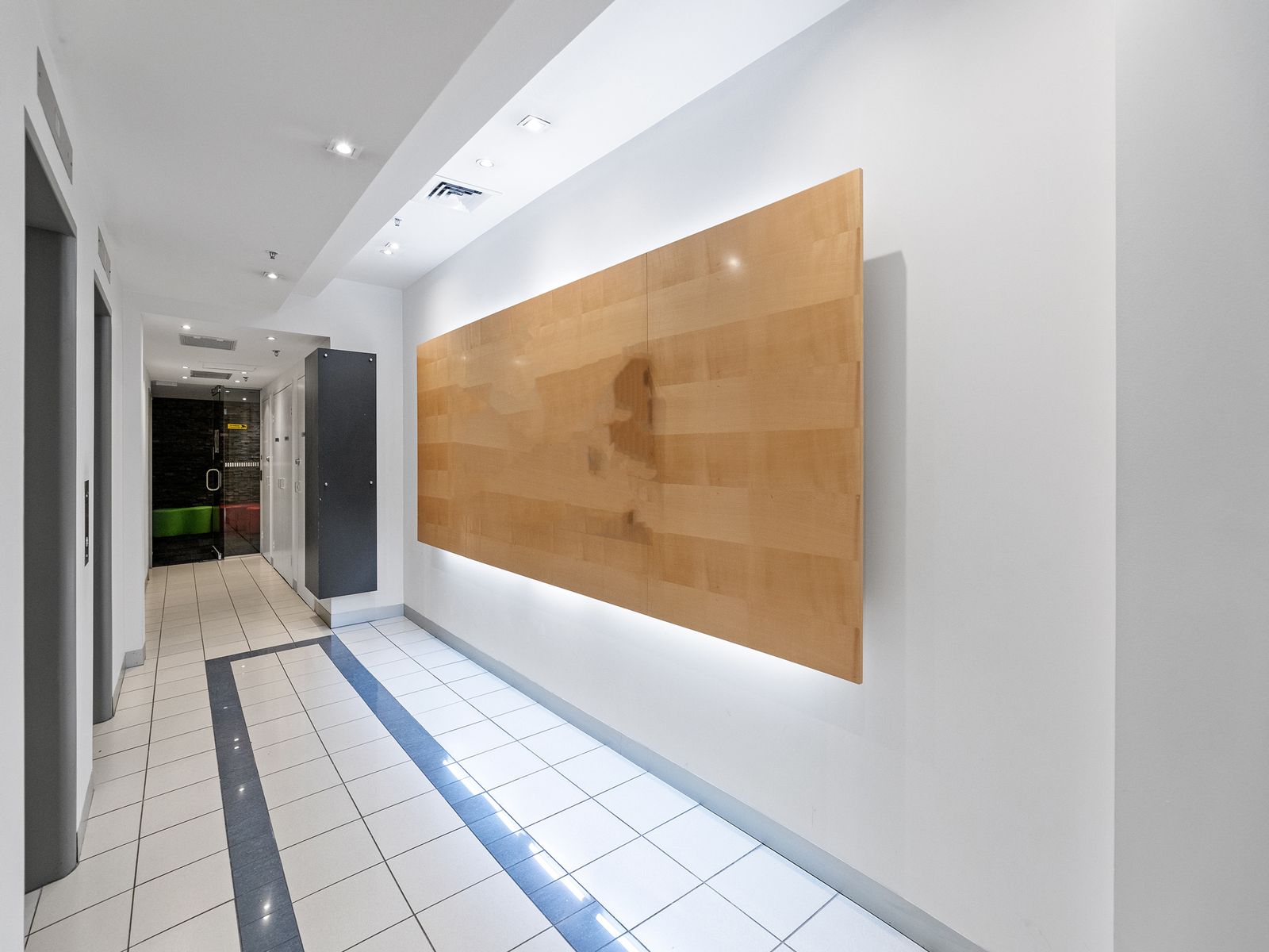 Half Floor 9B School