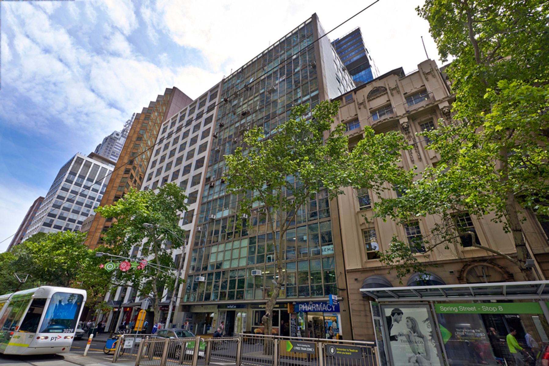 Paris end offices