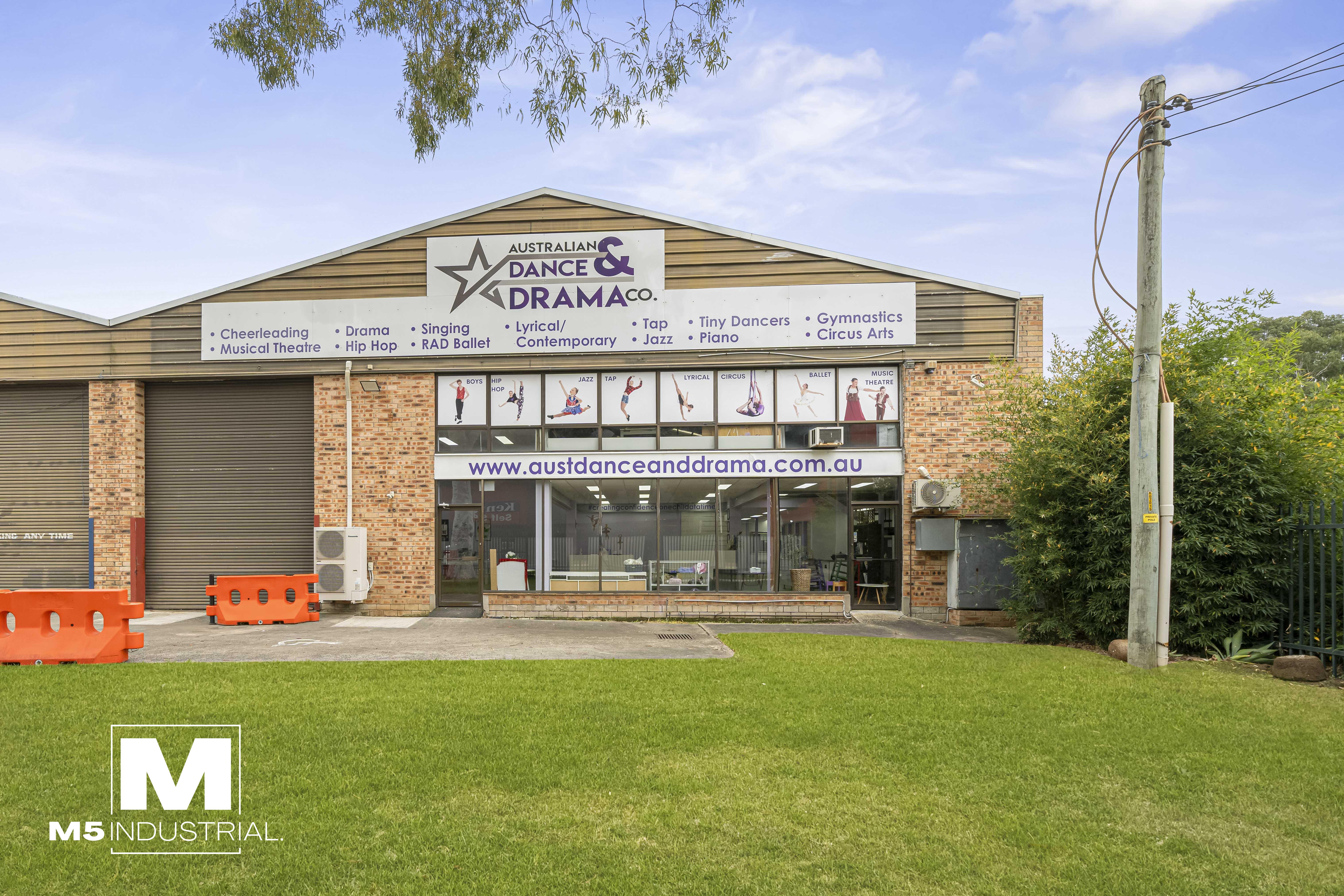 950sqm Versatile Creative / Commercial Space - Existing Dance Studio Fit-Out