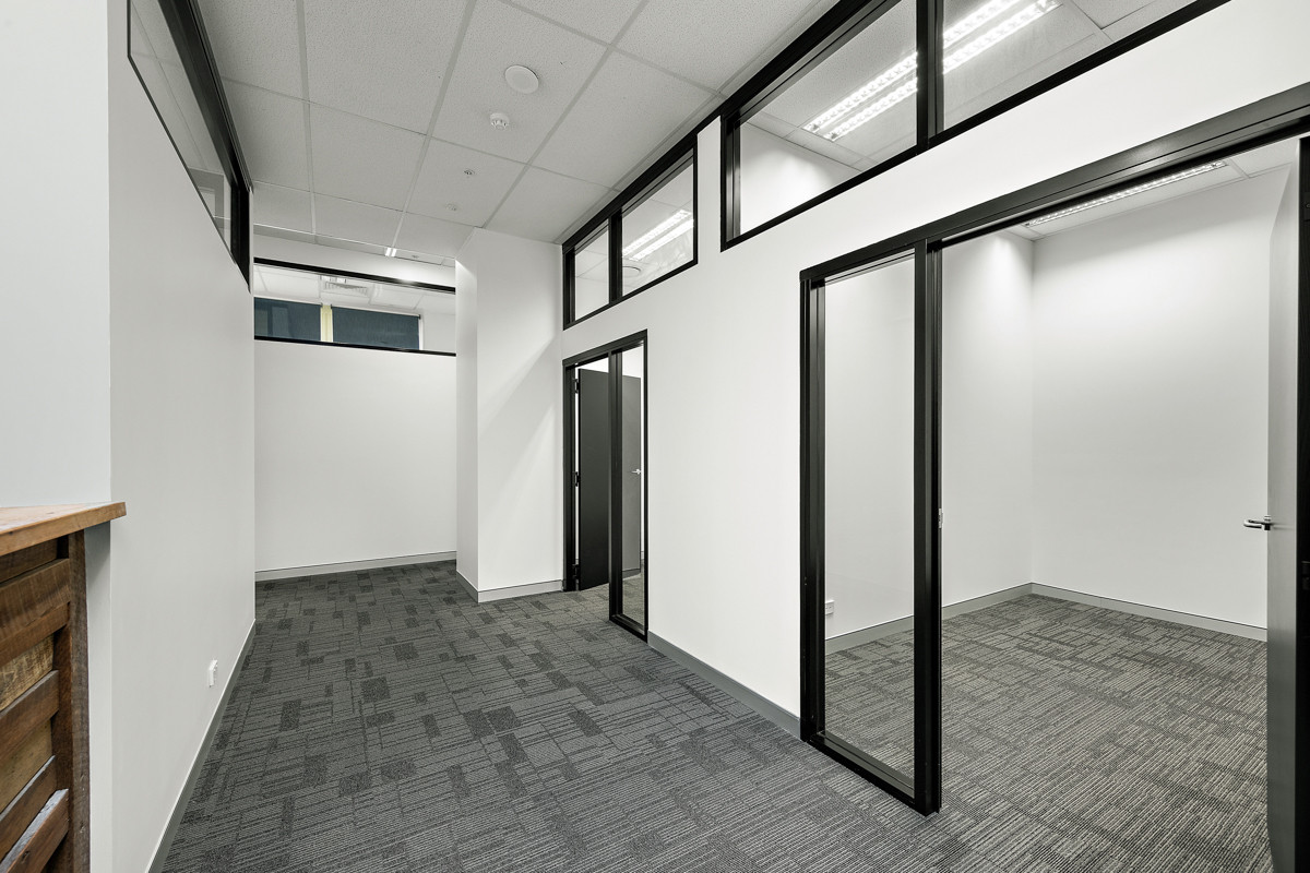 Iconic East End office with 5 secure car parks and flexible fitout
