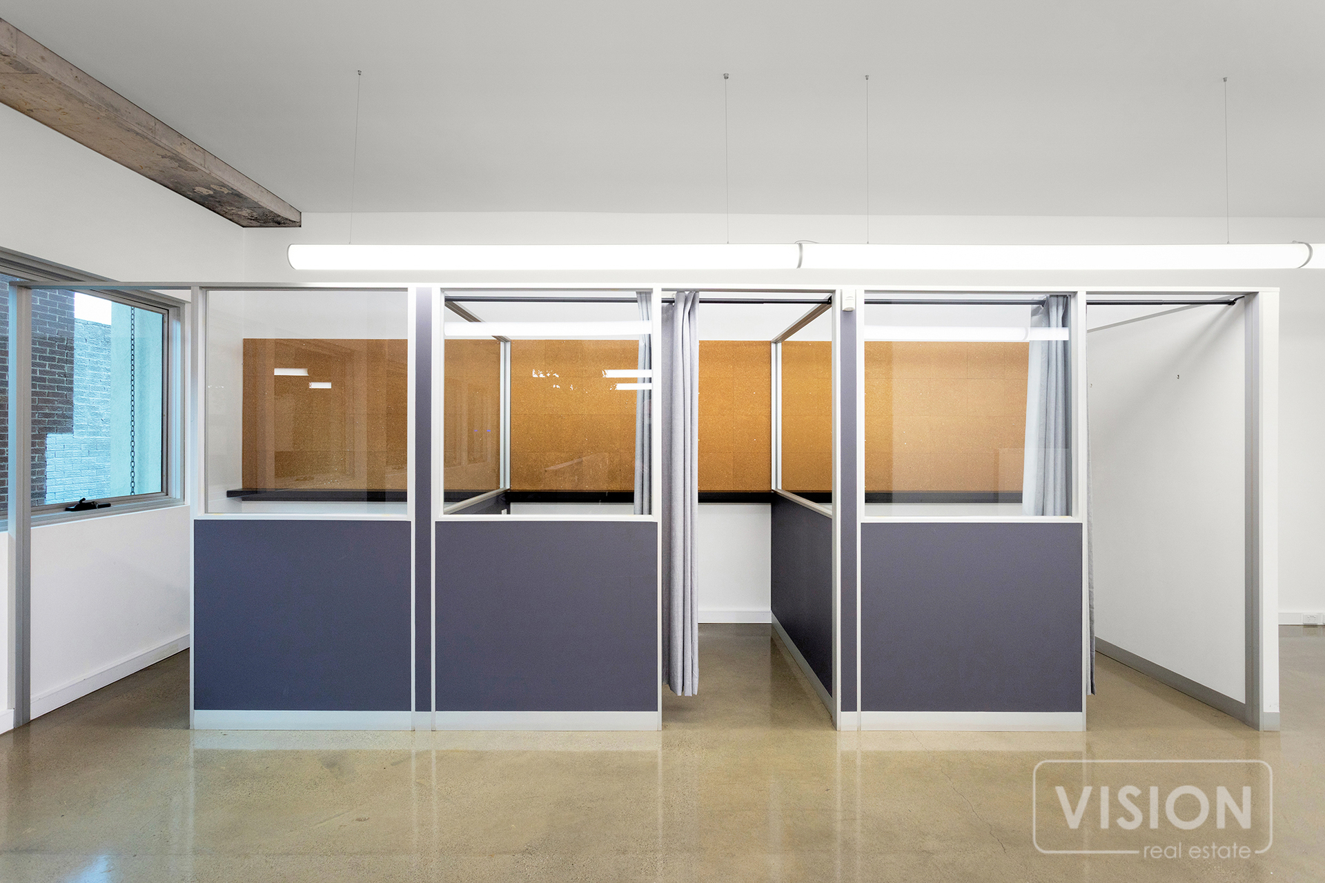 Versatile Office Space With Parking