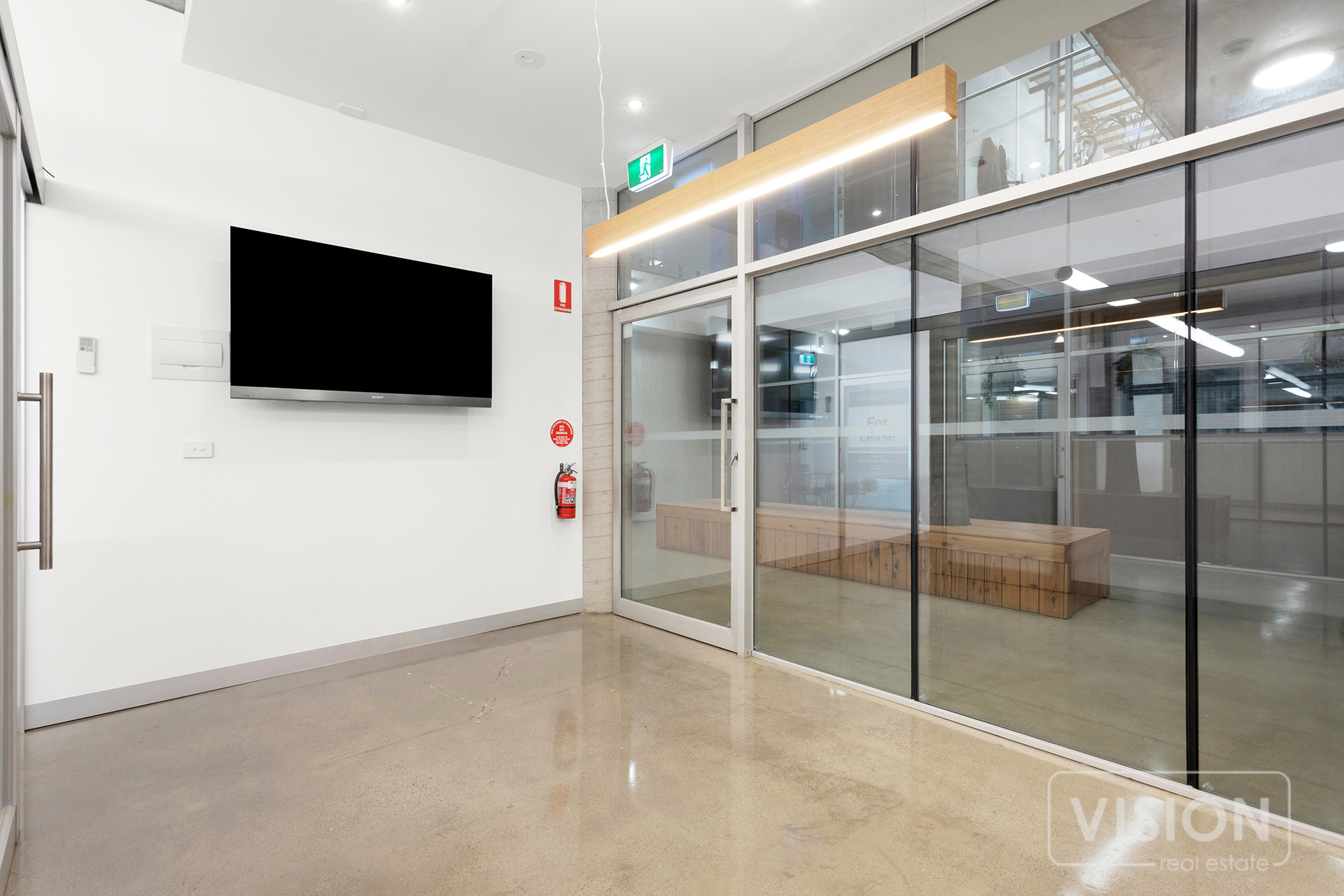 Versatile Office Space With Parking