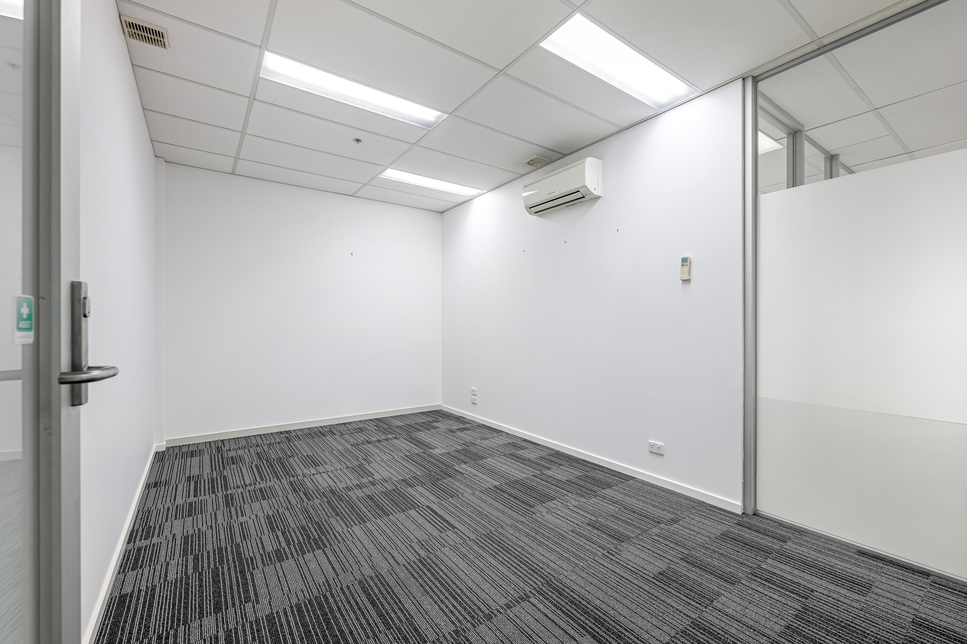 NEWLY LEASED MEDICAL TENANT UP FOR SALE