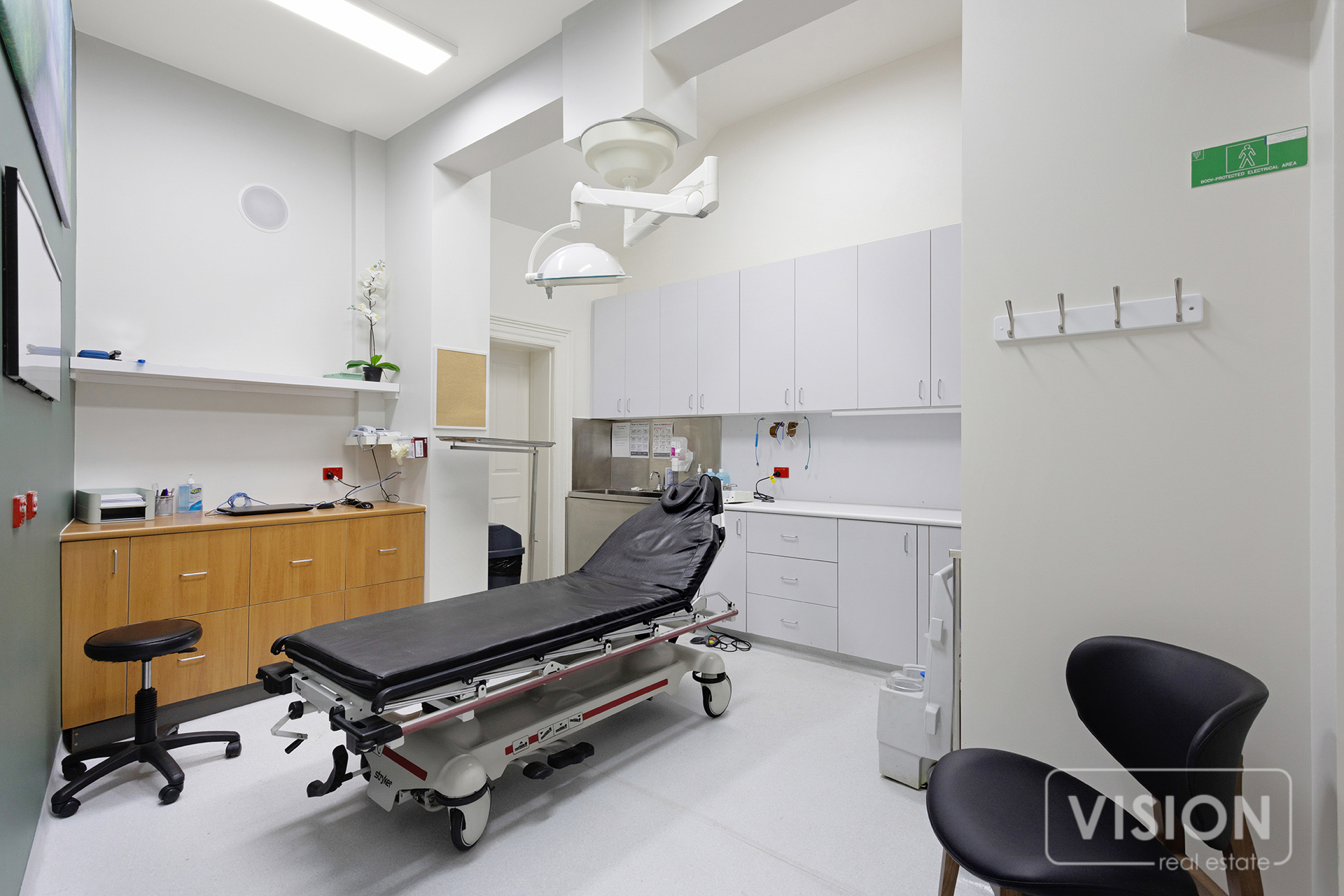 Medical Investment with Residential Flexibility in Prime Location