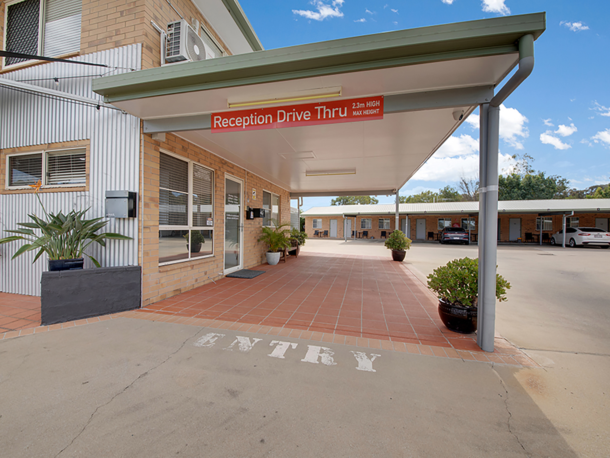 LEASEHOLD MOTEL OPPORTUNITY, BILOELA, QLD - 2702ML