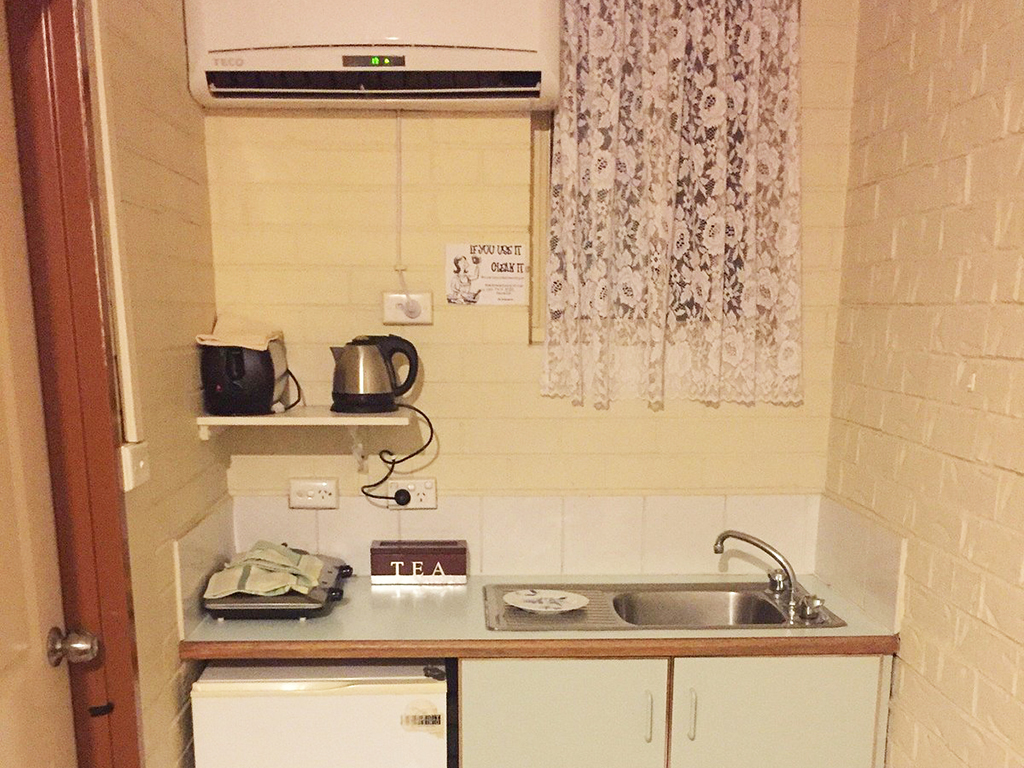 A RARE FREEHOLD MOTEL OPPORTUNITY! - 892MF