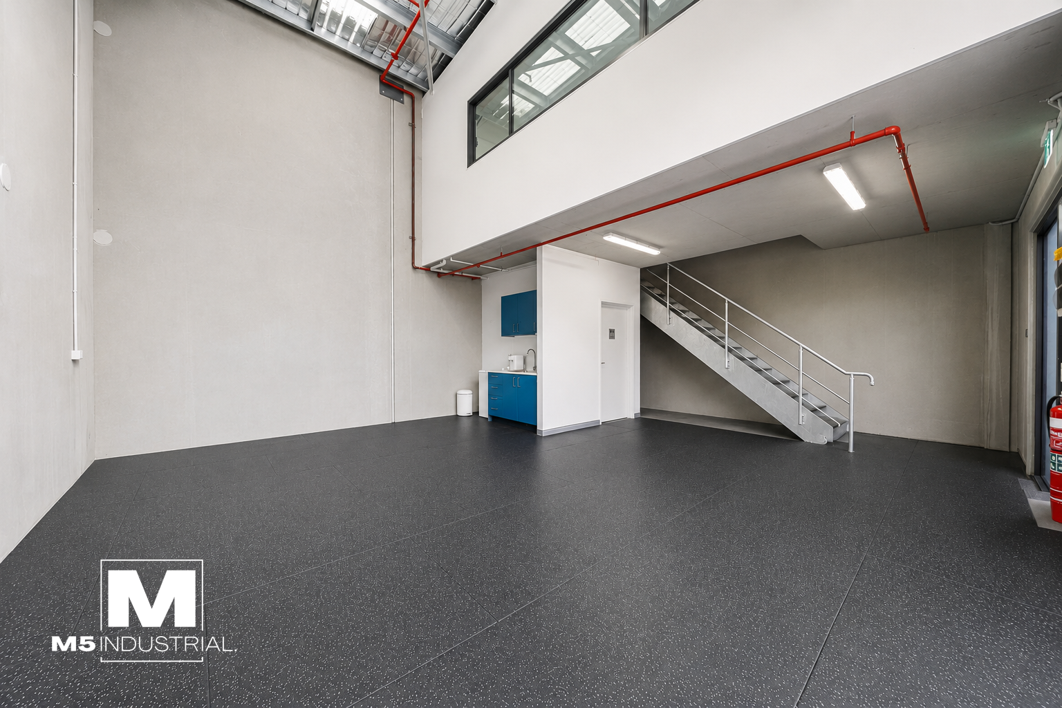 FUNCTIONAL INDUSTRIAL UNIT | PRIME KINGSGROVE LOCATION