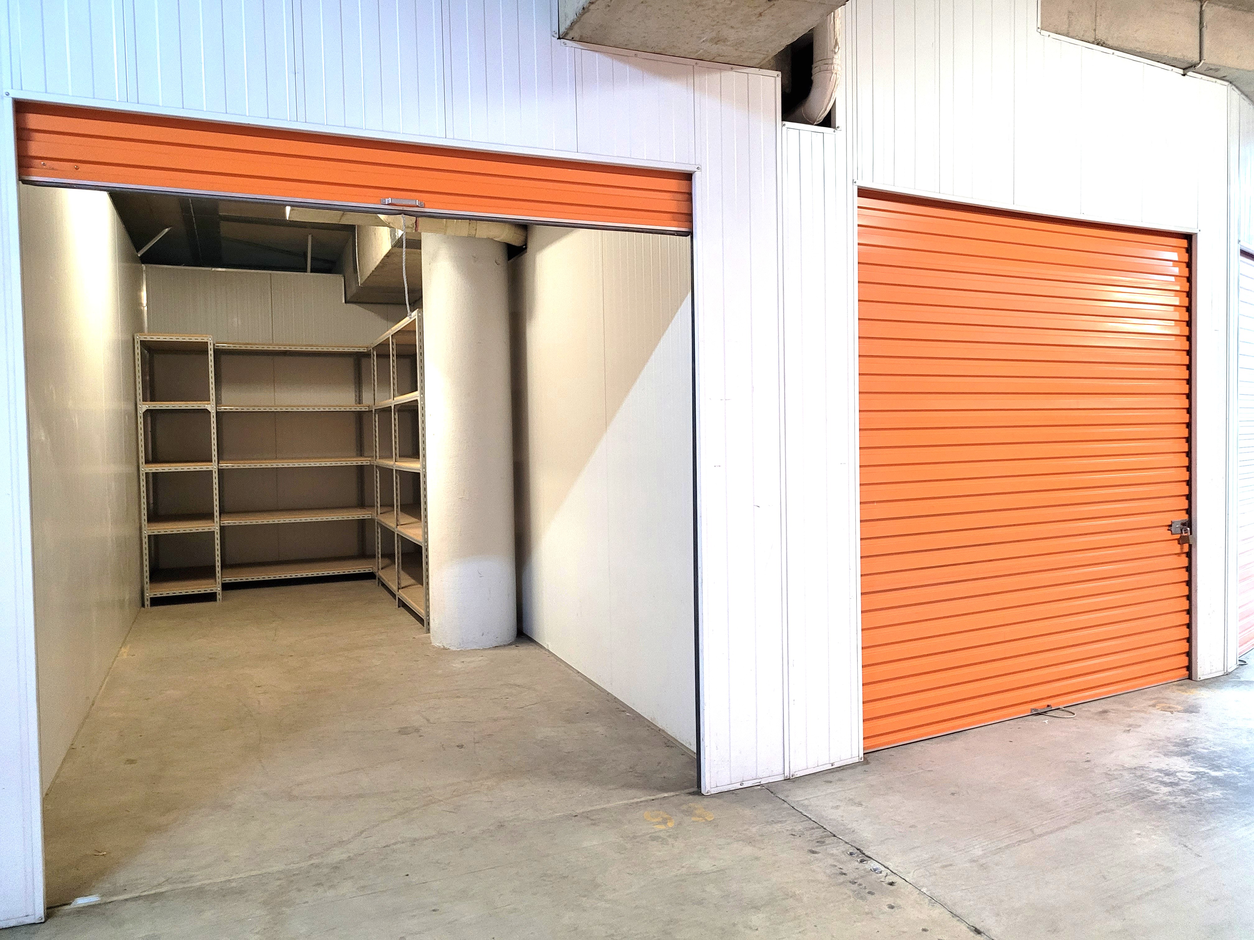 CHATSWOOD STORAGE LOTS FOR LEASE - DRIVE TO THE DOOR!