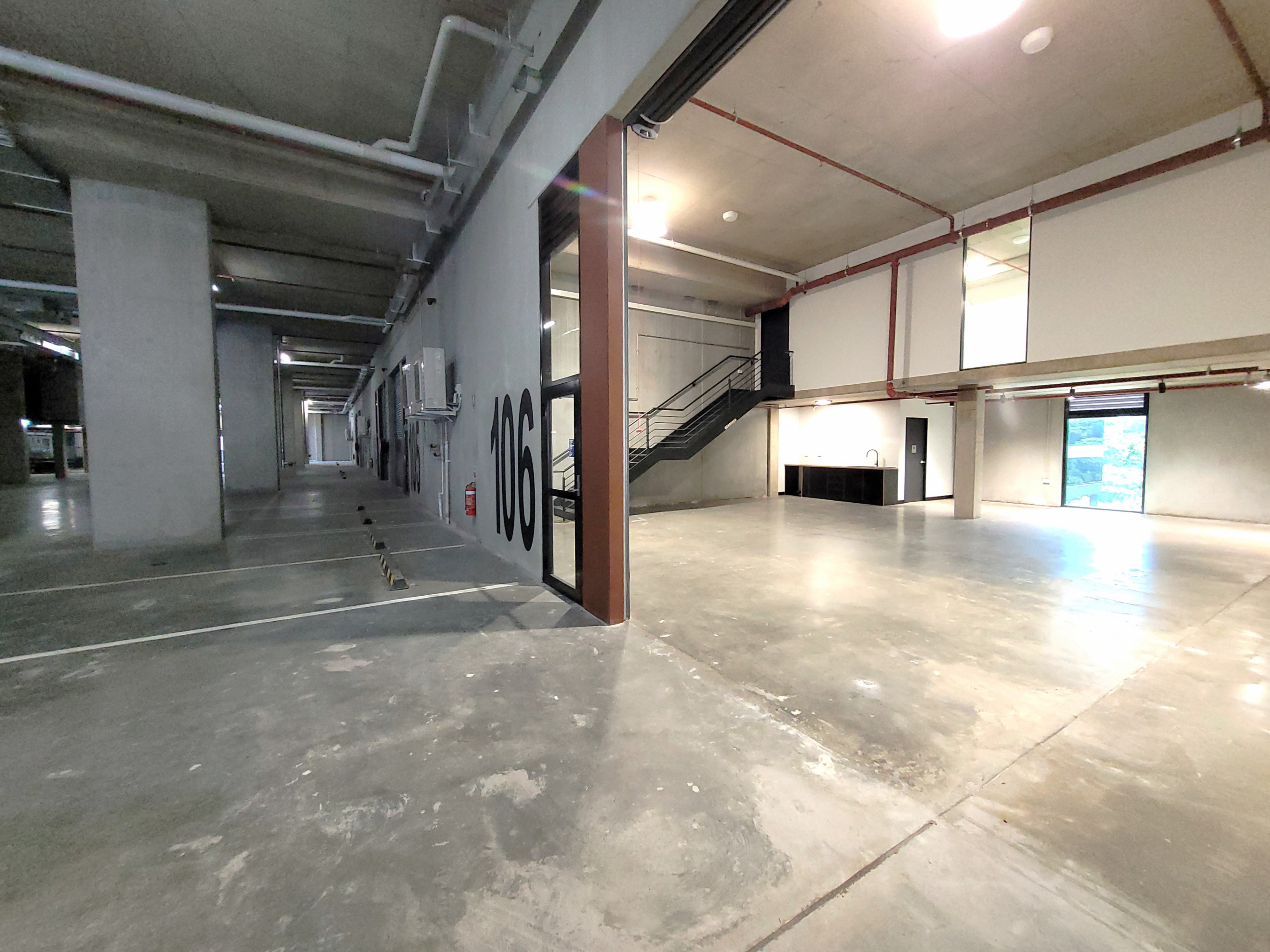 HIGH CLEARANCE OFFICE/WAREHOUSE - LANE COVE
