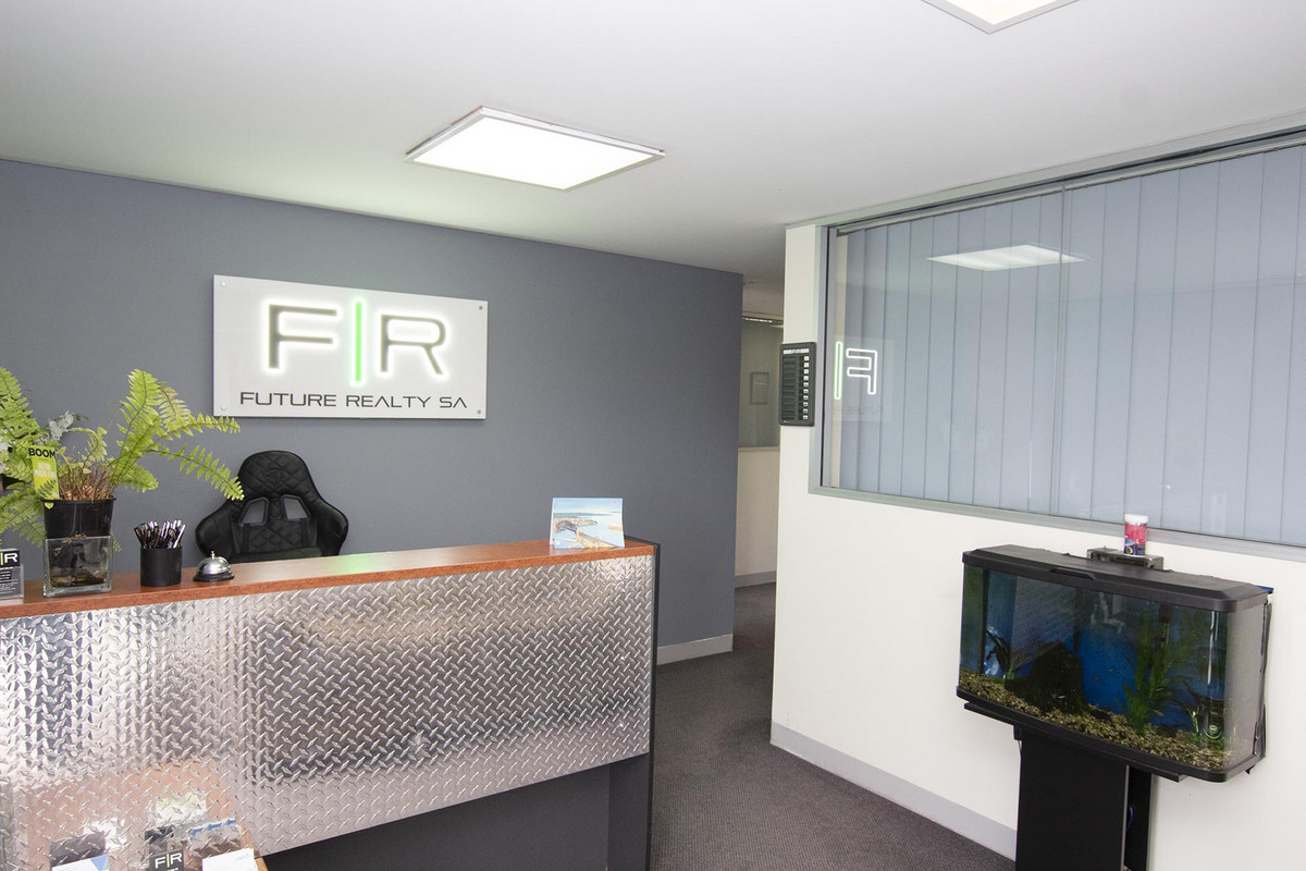Last 2 offices for rent  ***** one small office available*****a large one left*****