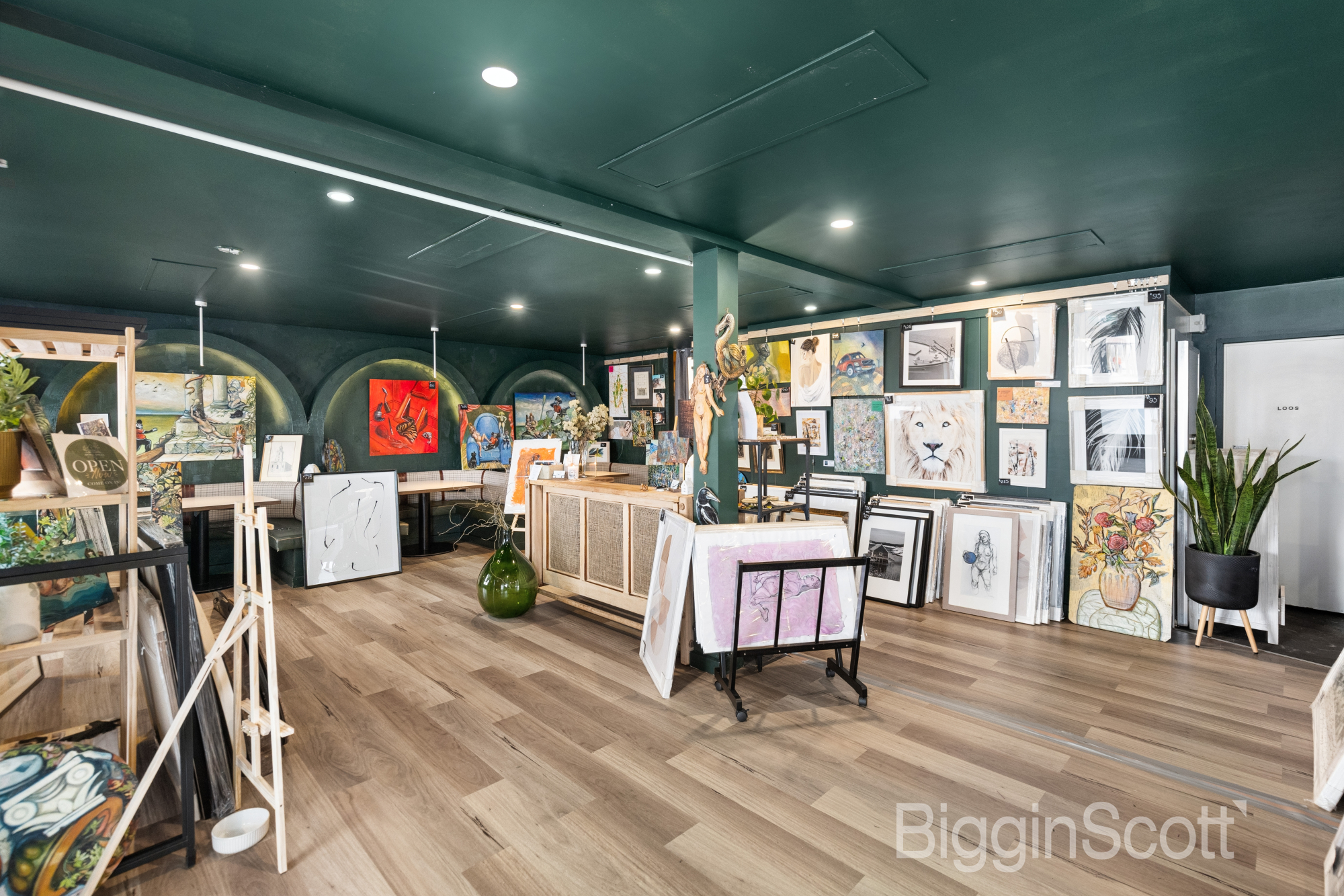 Prominent Vincent Street Commercial Opportunity
