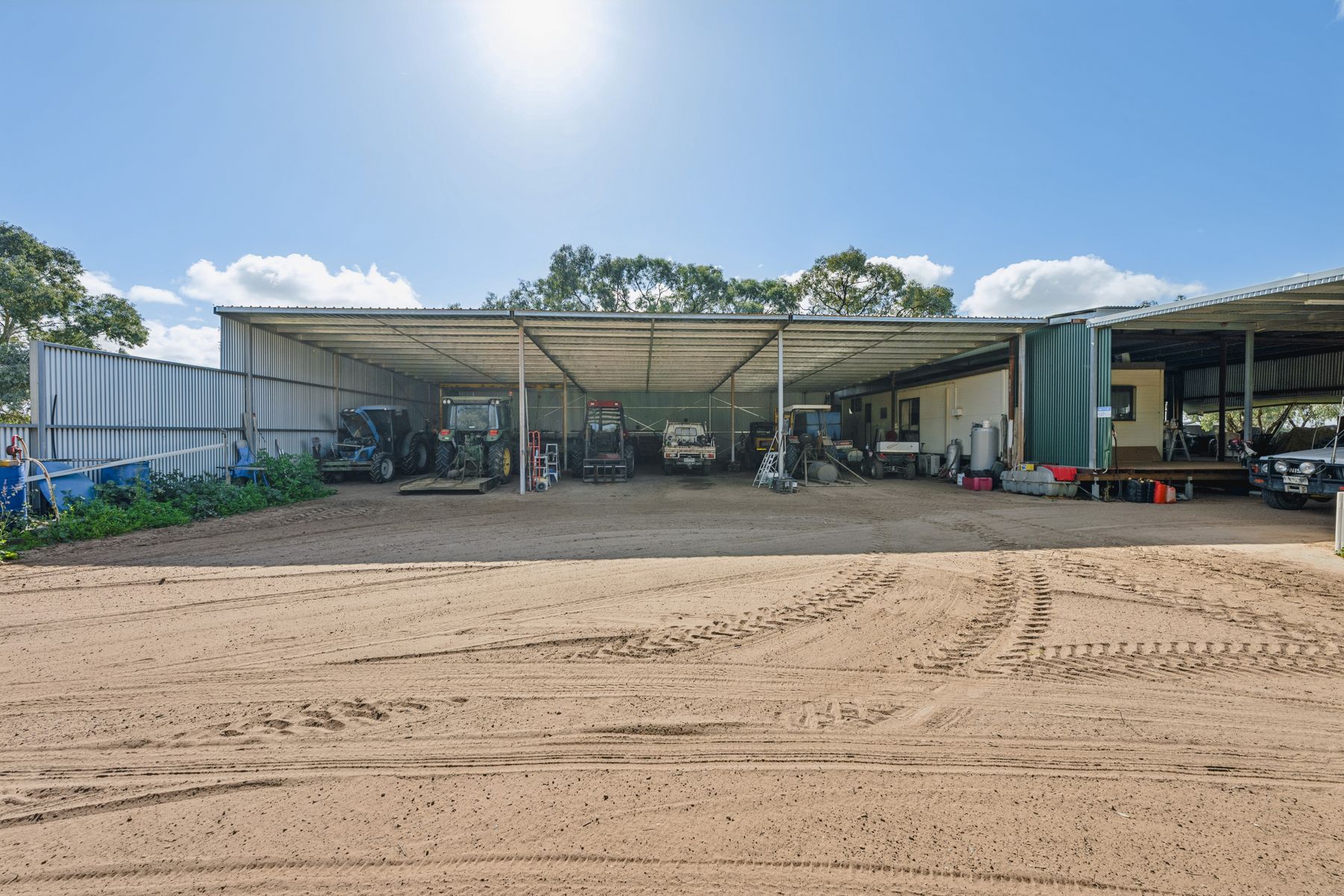 RURAL LIFESTYLE WITH INCOME