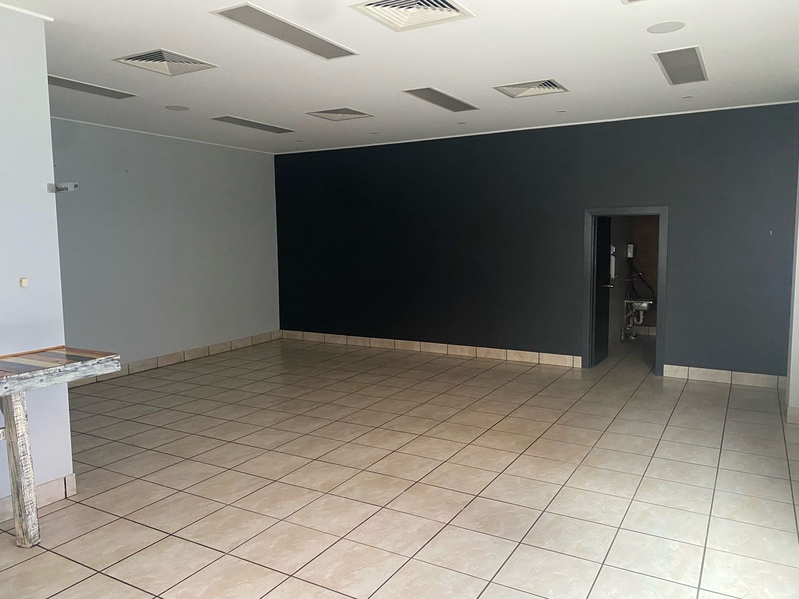 RETAIL/OFFICE SPACE IN THE CBD