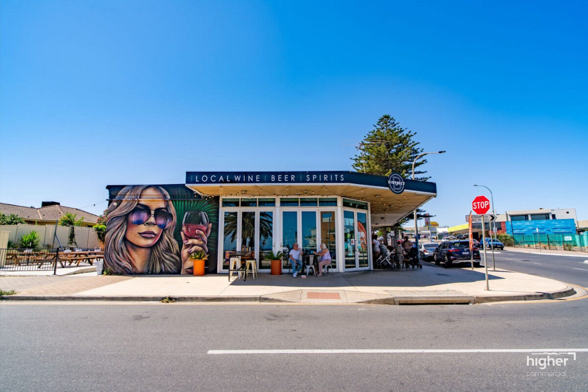 Absolute Beachfront Cafe/Hospitality