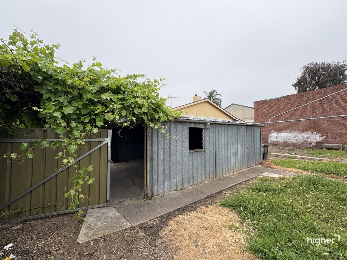 Warehouse/Car Port/Storage