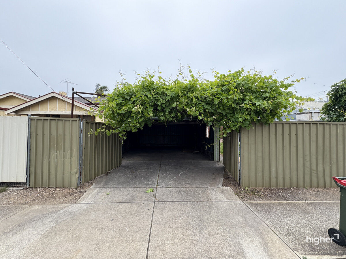Warehouse/Car Port/Storage