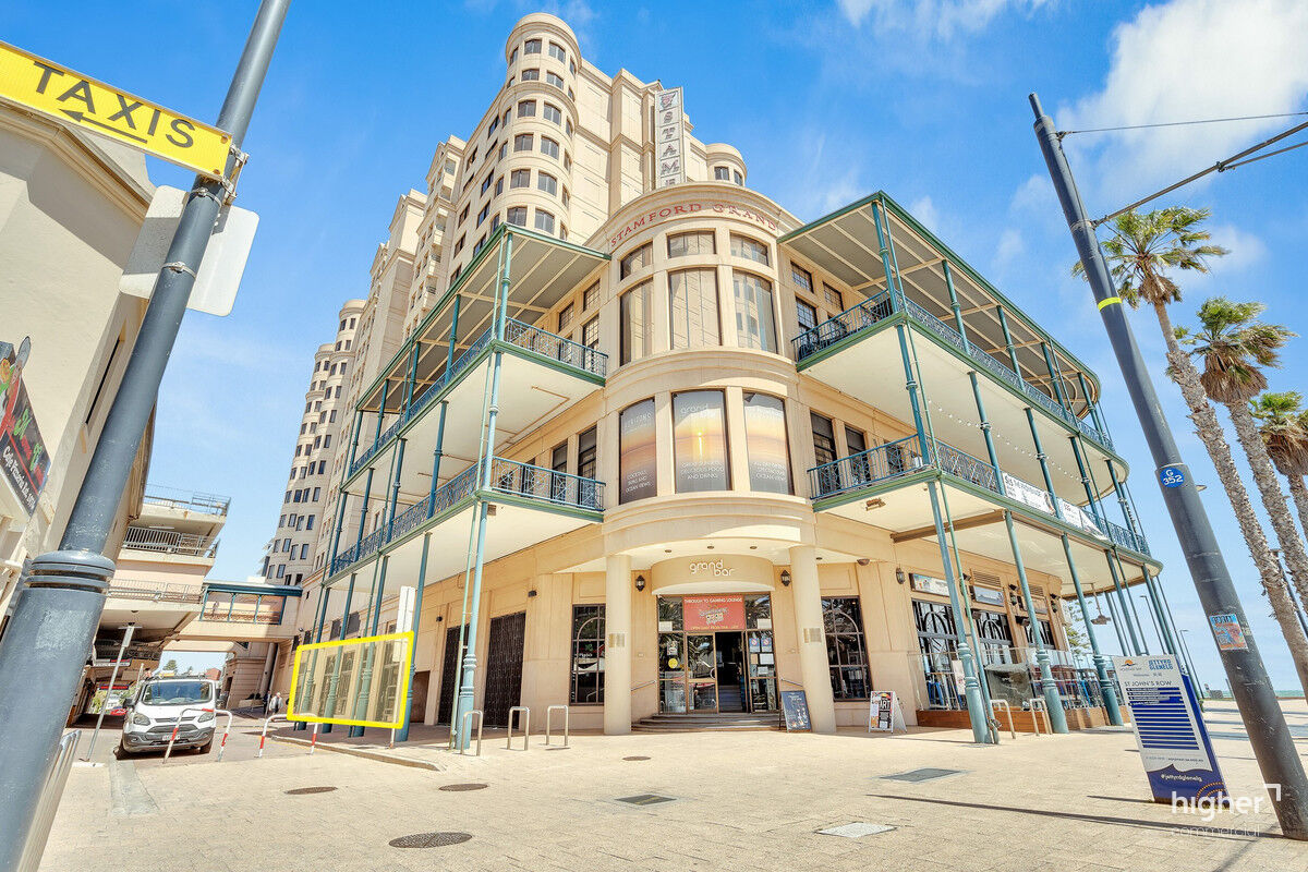 Bustling Beachside Tenancy Available for Lease - One or Two Shops