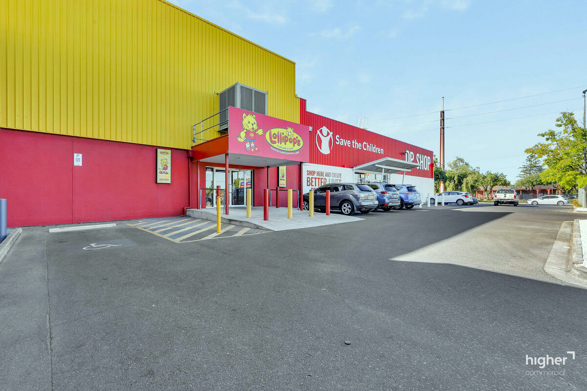 Prime Western Suburbs Showroom/Retail