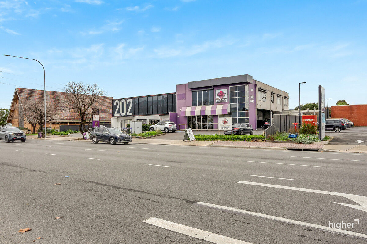 Quality First Floor Office with Lift Access & Parking