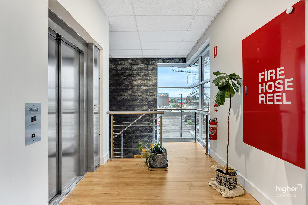 Quality First Floor Office with Lift Access & Parking