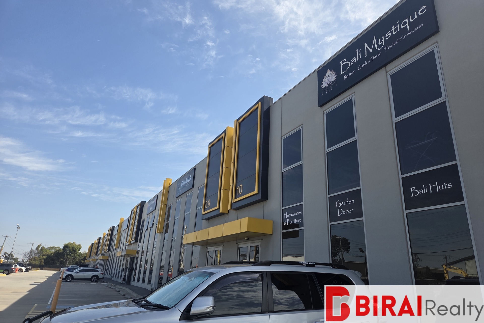 PREMIUM SHOWROOM/RETAIL FOR SALE IN ALTONA 530M2*