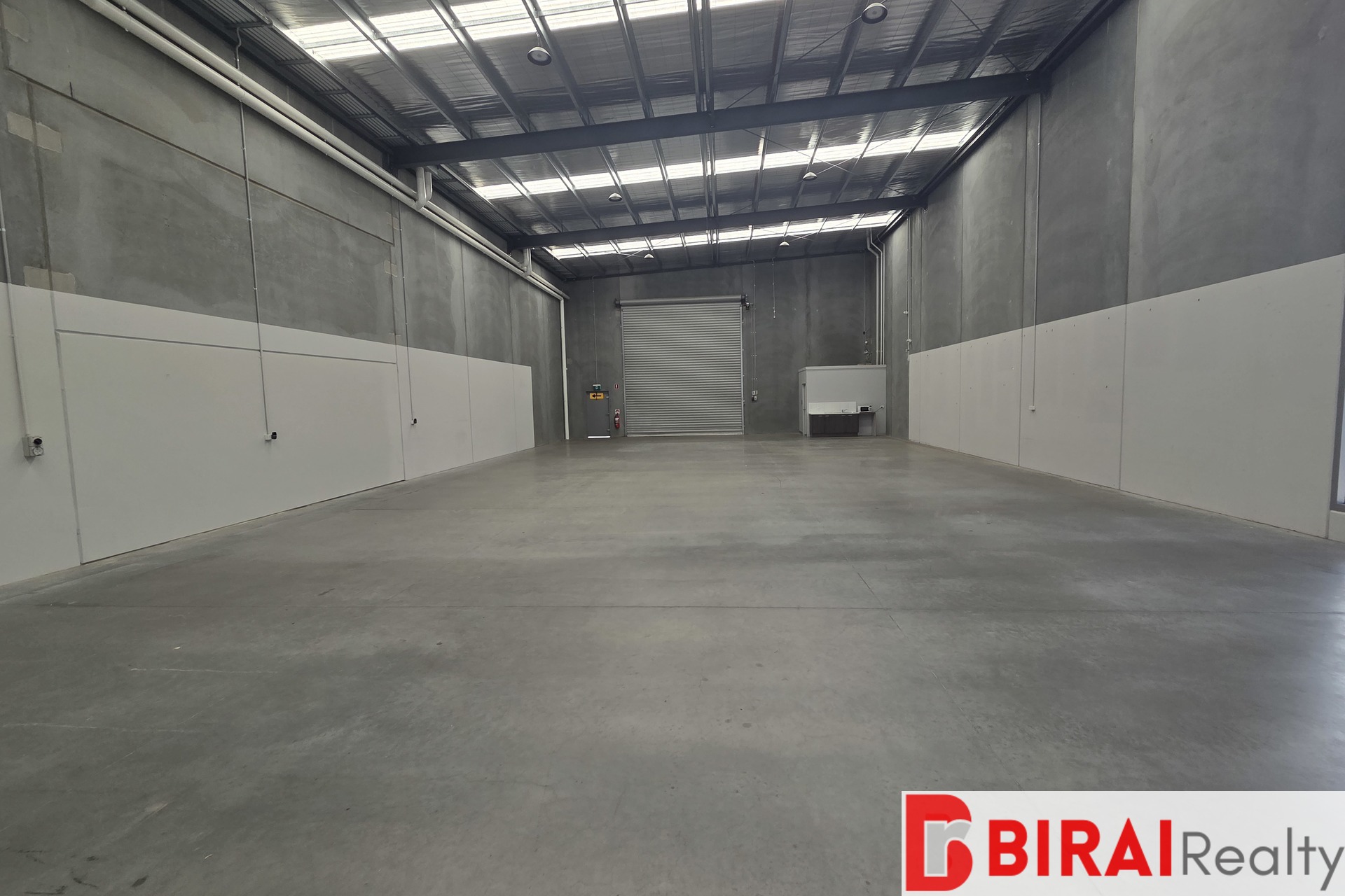 PREMIUM SHOWROOM/RETAIL FOR SALE IN ALTONA 530M2*