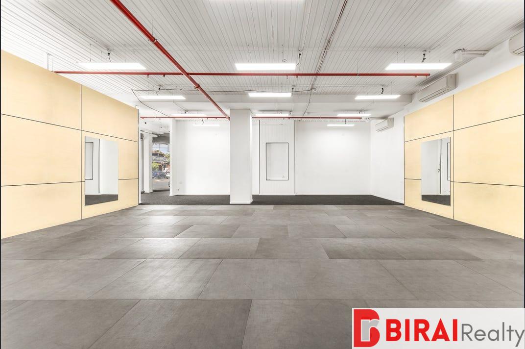 PREMIUM COMMERCIAL LOCATION IN RINGWOOD FOR SALE/LEASE 260M2*