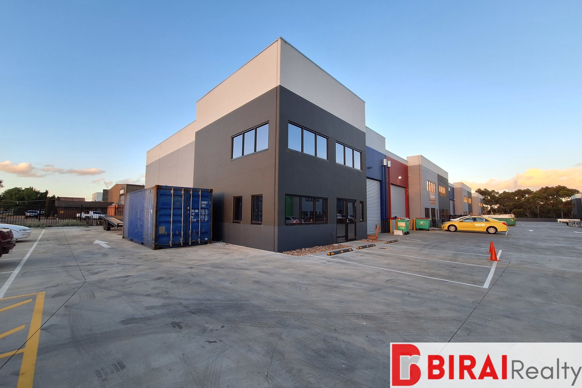 WAREHOUSE IN ARDEER FOR LEASE 320M2*