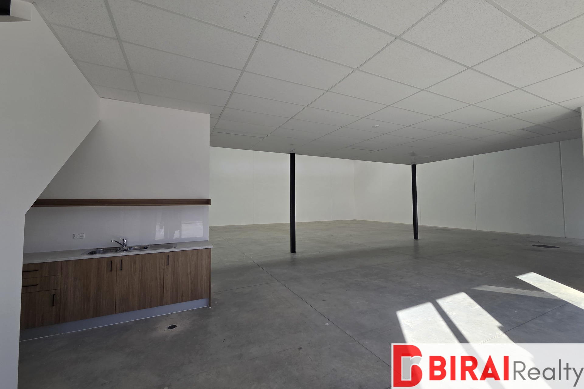 BRAND NEW WAREHOUSES FOR LEASE IN HOPPERS CROSSING 204M2* up to 650M2*