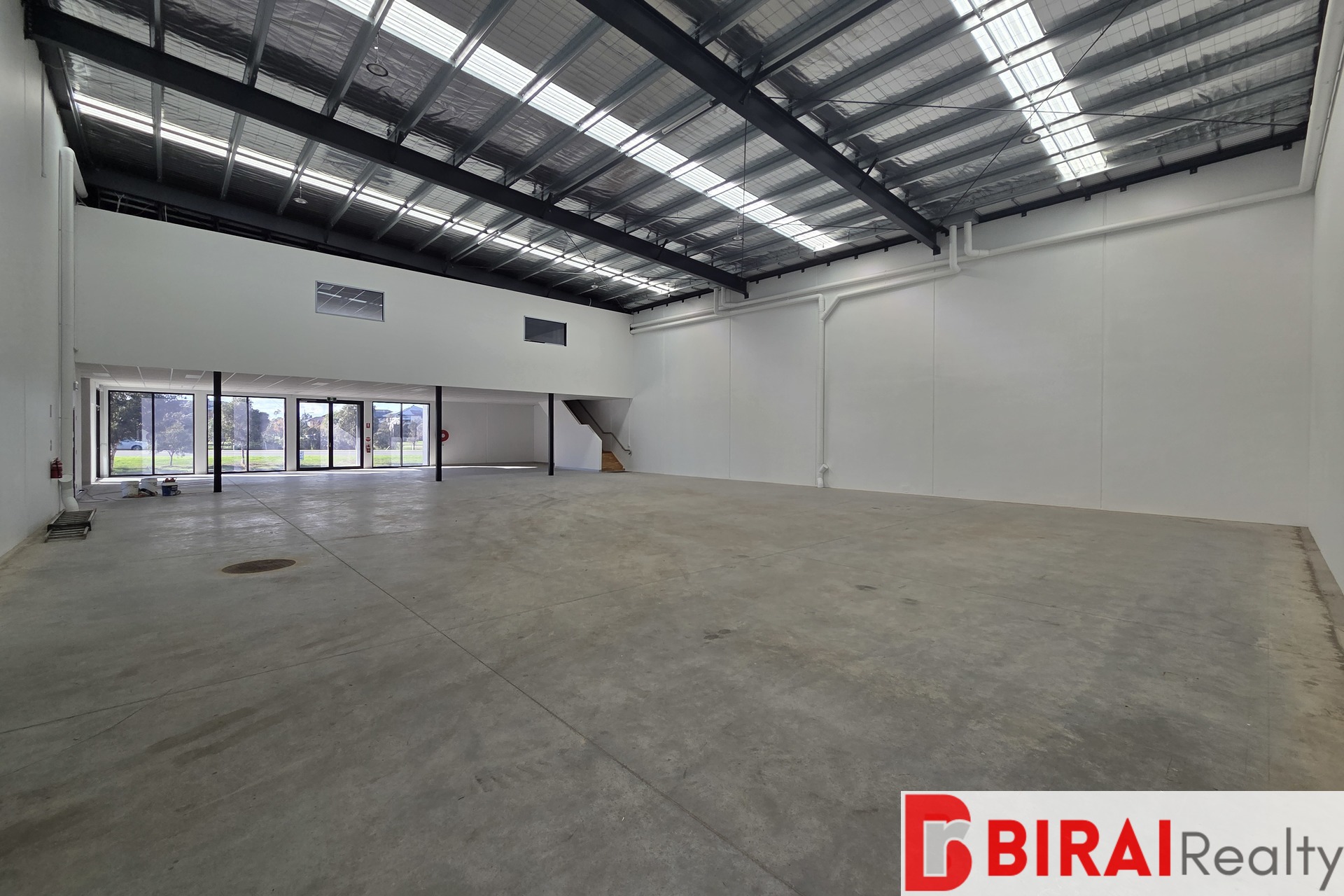 BRAND NEW WAREHOUSES FOR LEASE IN HOPPERS CROSSING 204M2* up to 650M2*