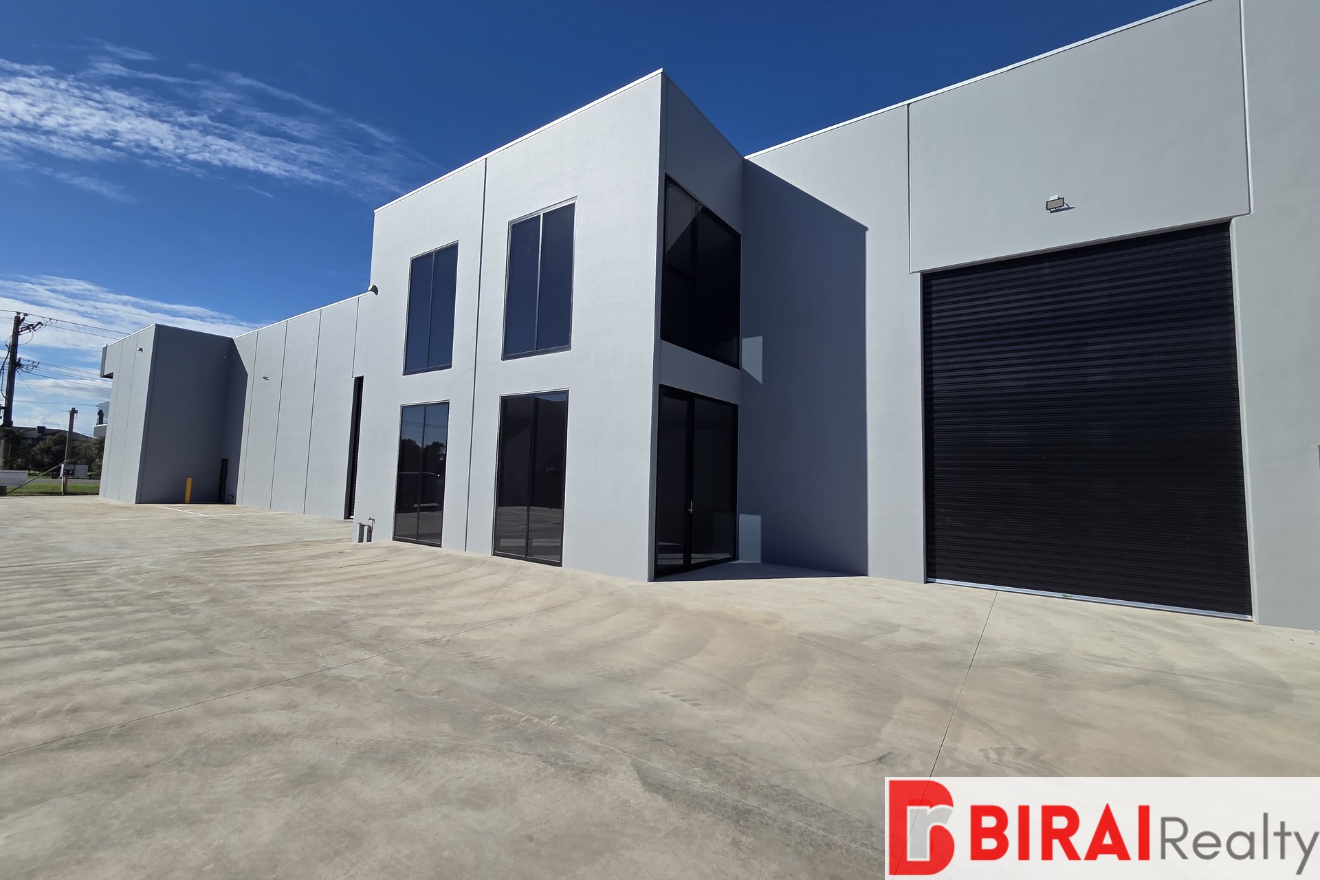 BRAND NEW WAREHOUSES FOR LEASE IN HOPPERS CROSSING 393M2*