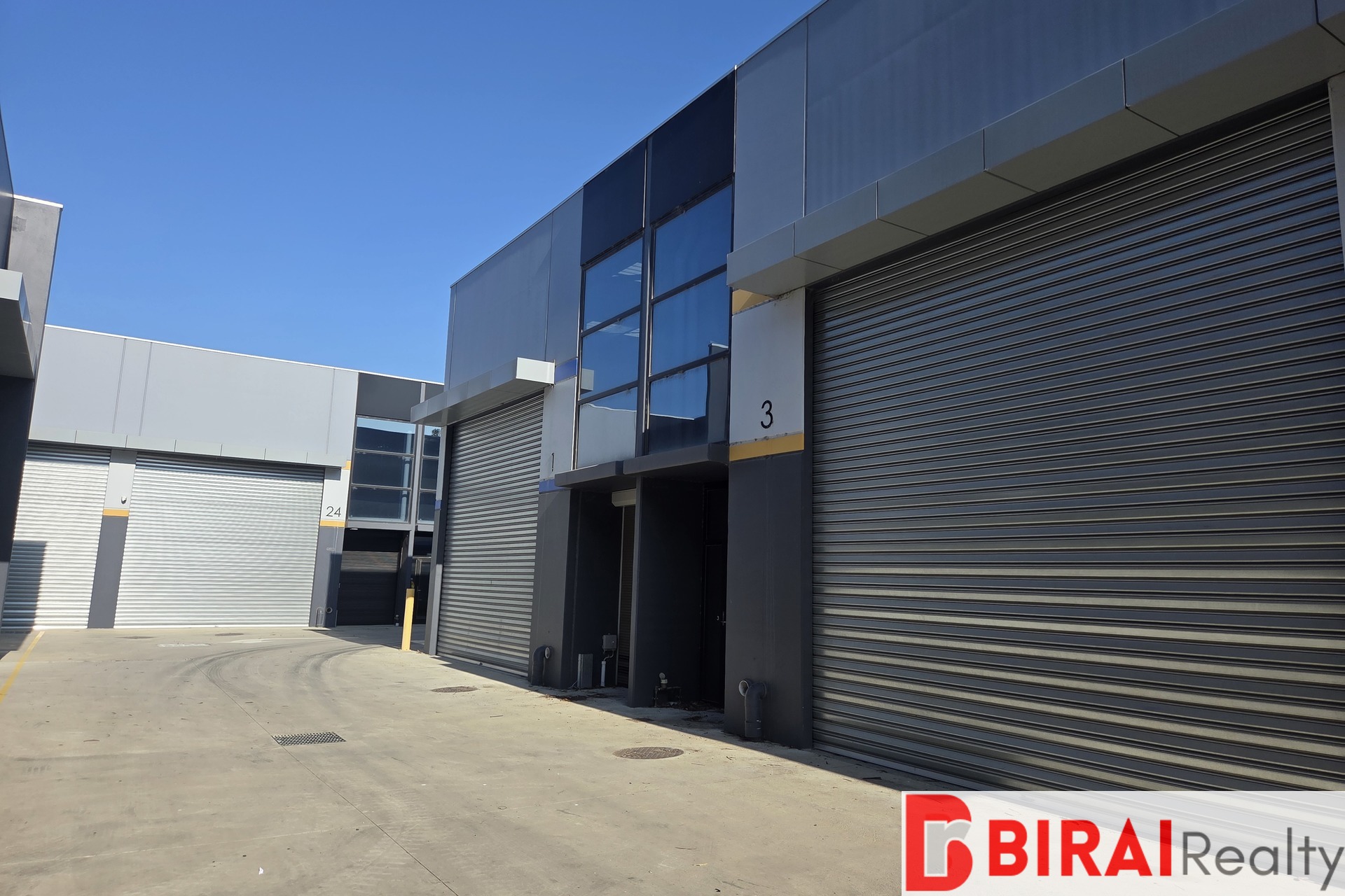 WAREHOUSE FOR LEASE IN BROOKLYN 170M2*