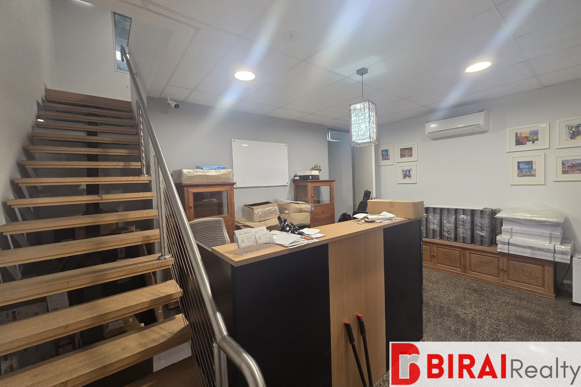 MODERN OFFICE SPACE IN RAVENHALL FOR LEASE 115M2*