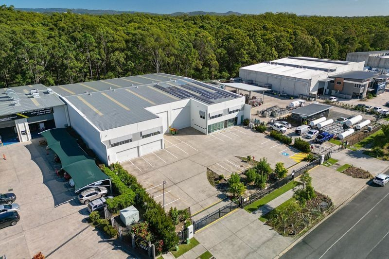 FREE-STANDING INDUSTRIAL ASSET IN ARUNDEL - FOR SALE