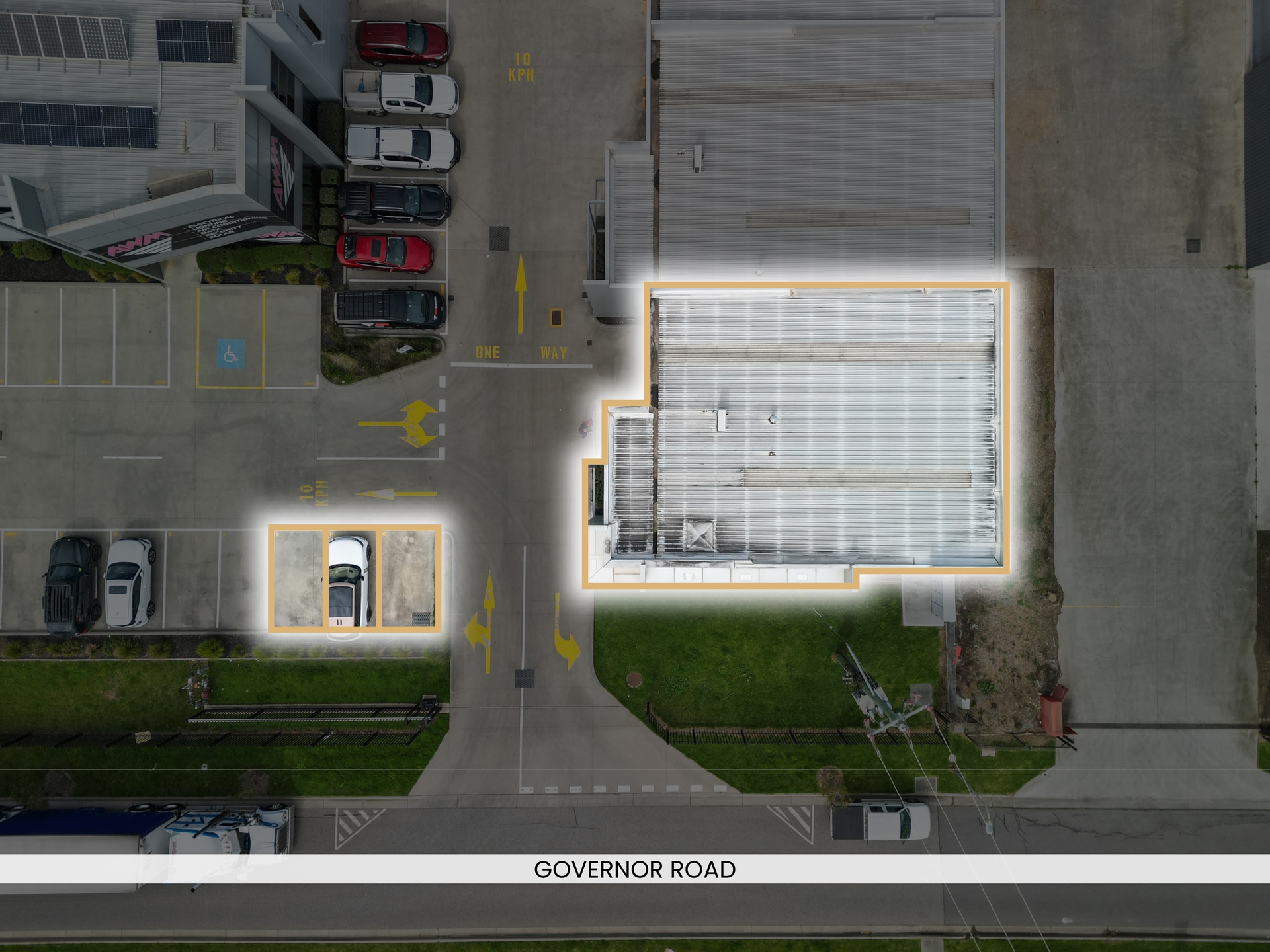 UNRIVALLED EXPOSURE | PREMIER LOCATION
