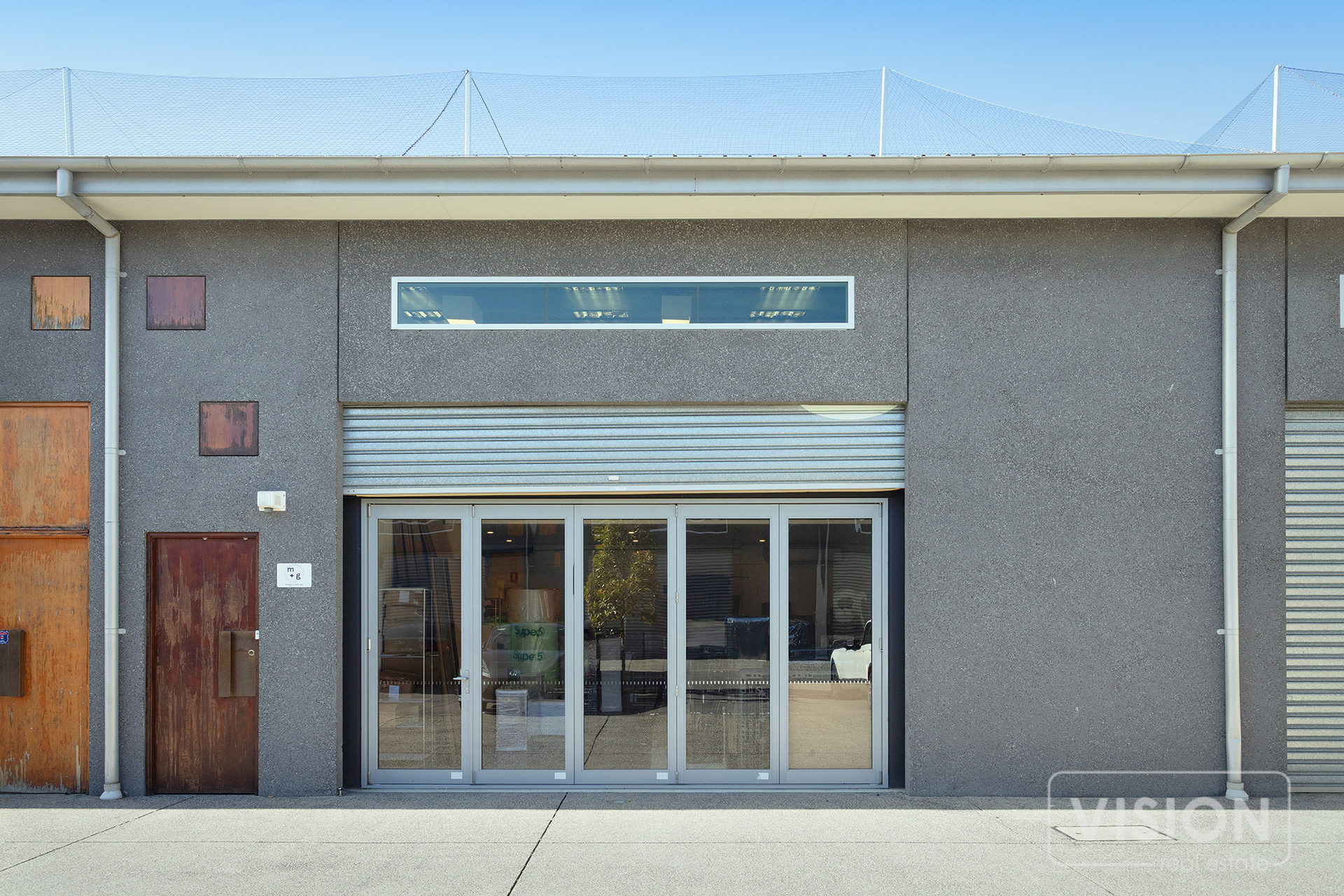 PREMIUM QUALITY WAREHOUSE & OFFICE