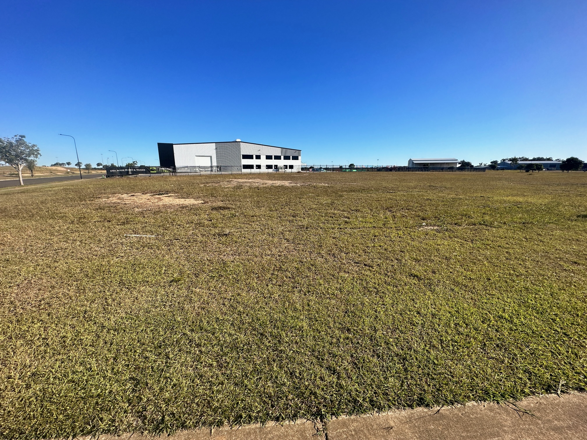Opportunity  to lease in a new light industry/commercial building at Bundabergs best address.