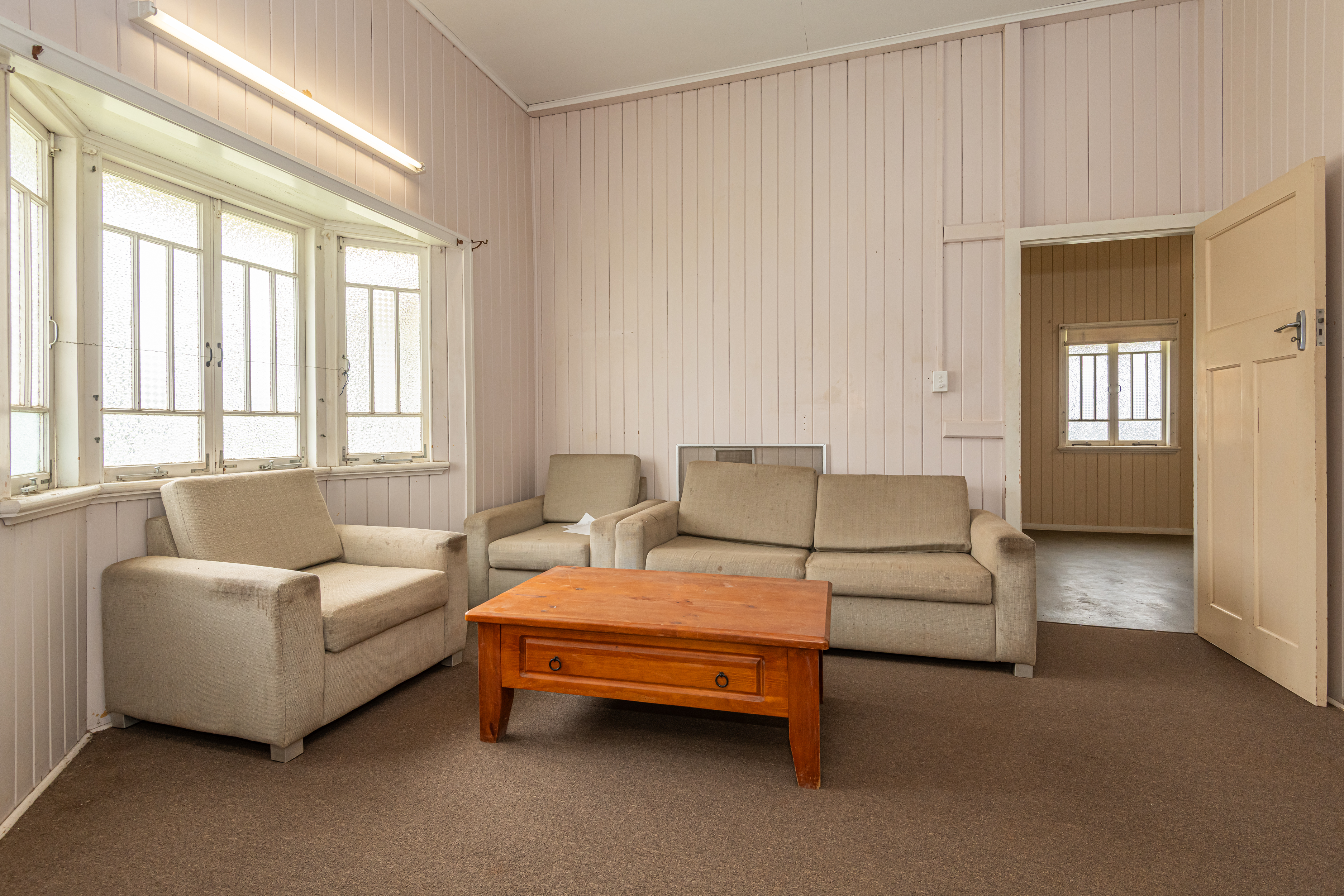 High-Exposure Commercial Property - utilise or relocate and build new!
