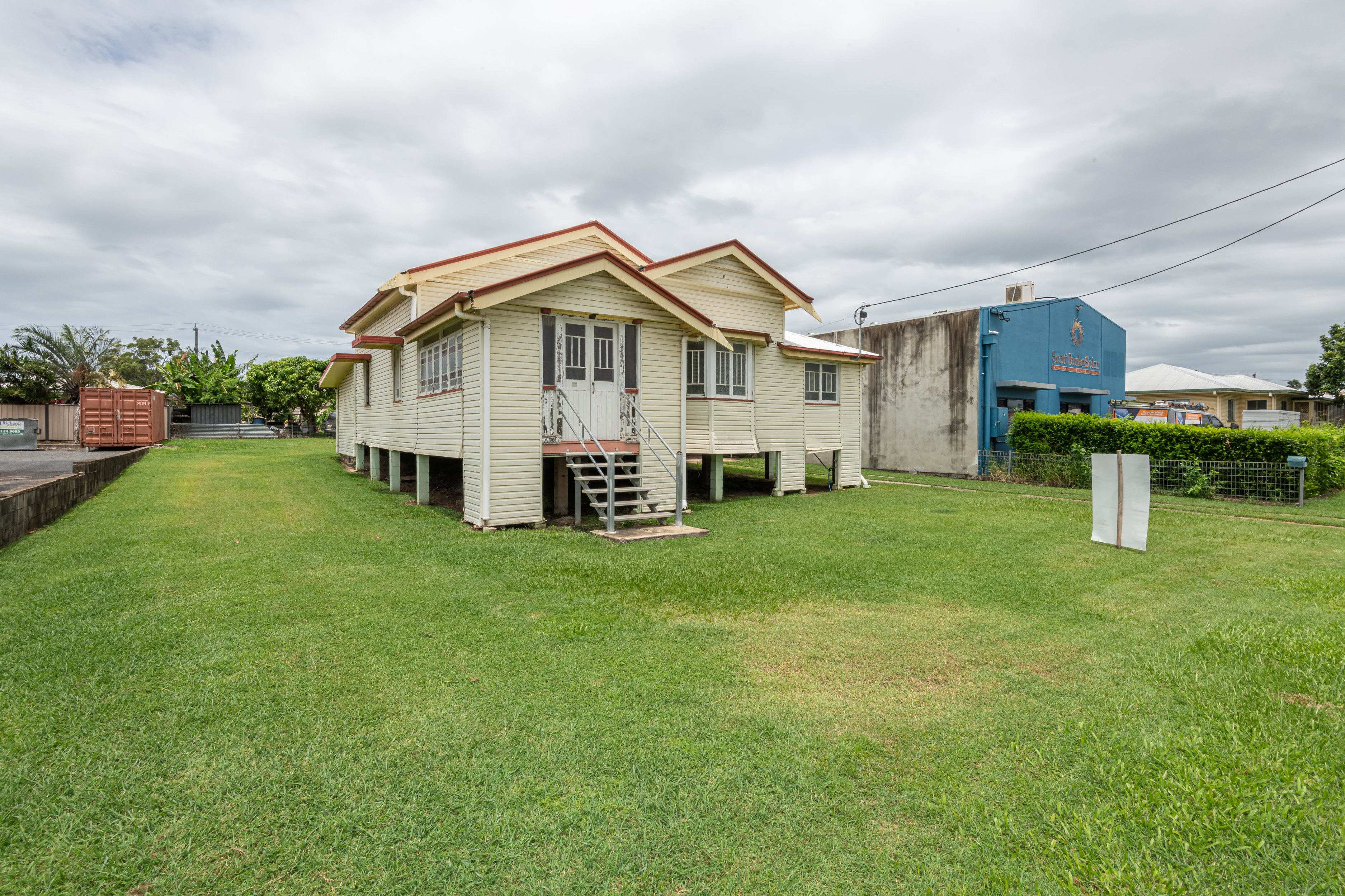 High-Exposure Commercial Property - utilise or relocate and build new!