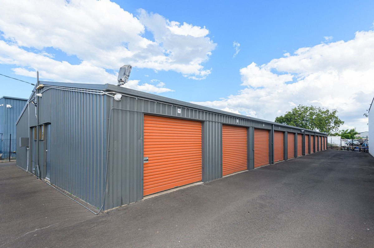 Secure Industrial Storage with Flexible Units for Lease!