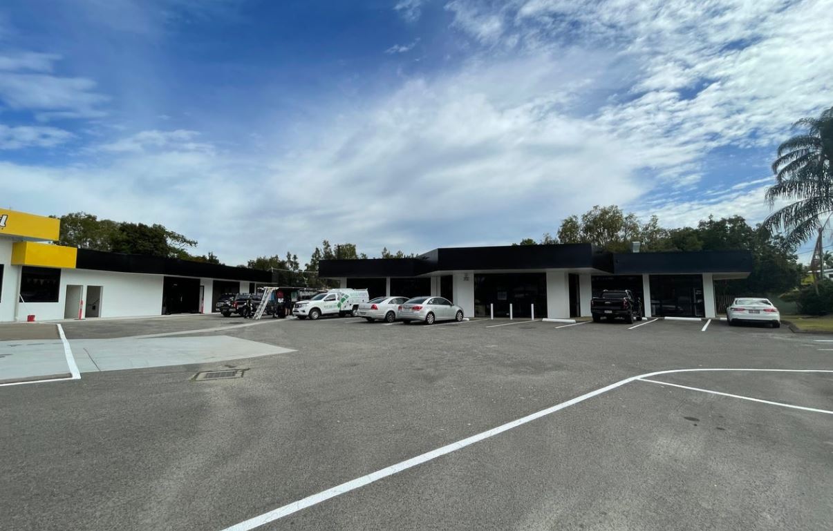 For Lease: 3/177 Government Road, LabradorHigh-Exposure Retail / Food Opportunity in Busy Labrador Location