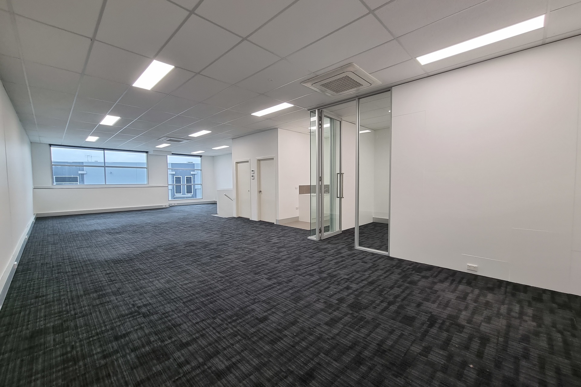 WAREHOUSE & OFFICE COMBINATION
