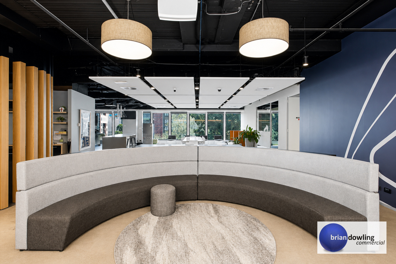 FITTED WHOLE FLOOR | PANORAMIC WYNYARD PARK VIEWS