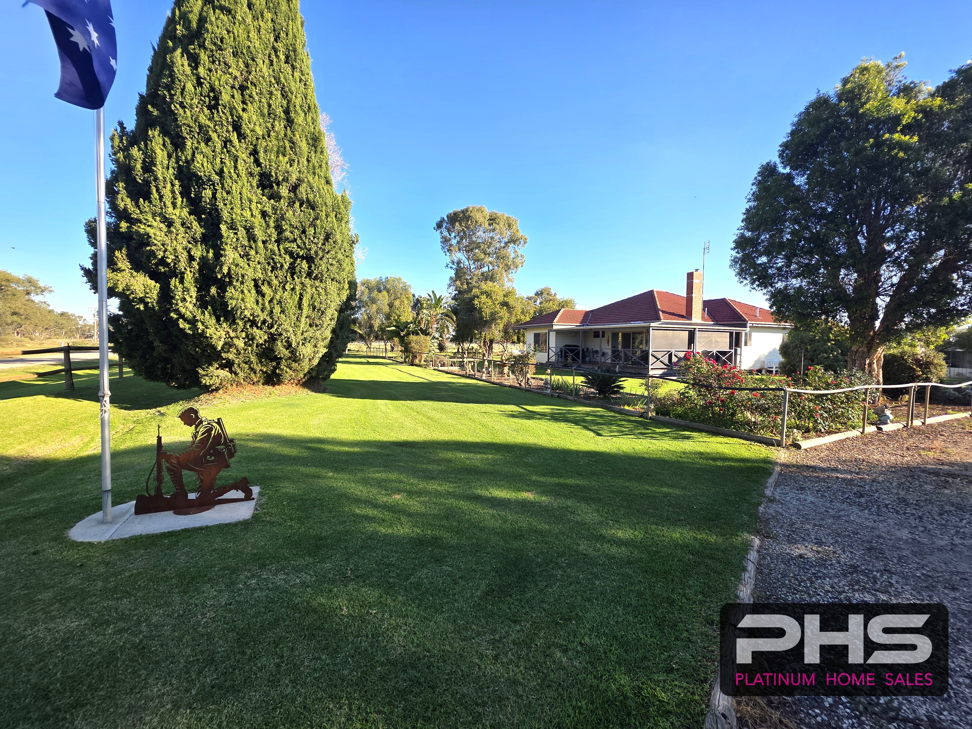 100 Acres of Lifestyle & Mixed Farming Opportunity.